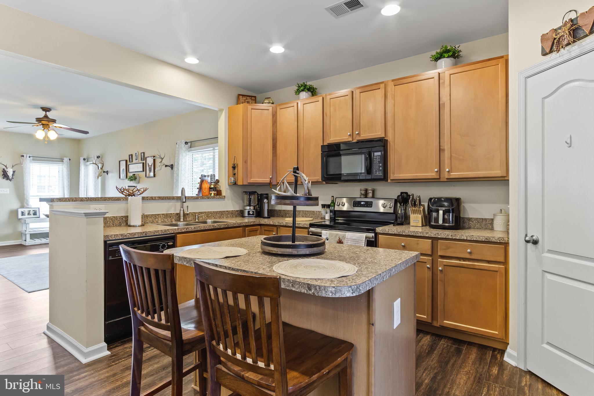 ARCHERS ROCK - Residential