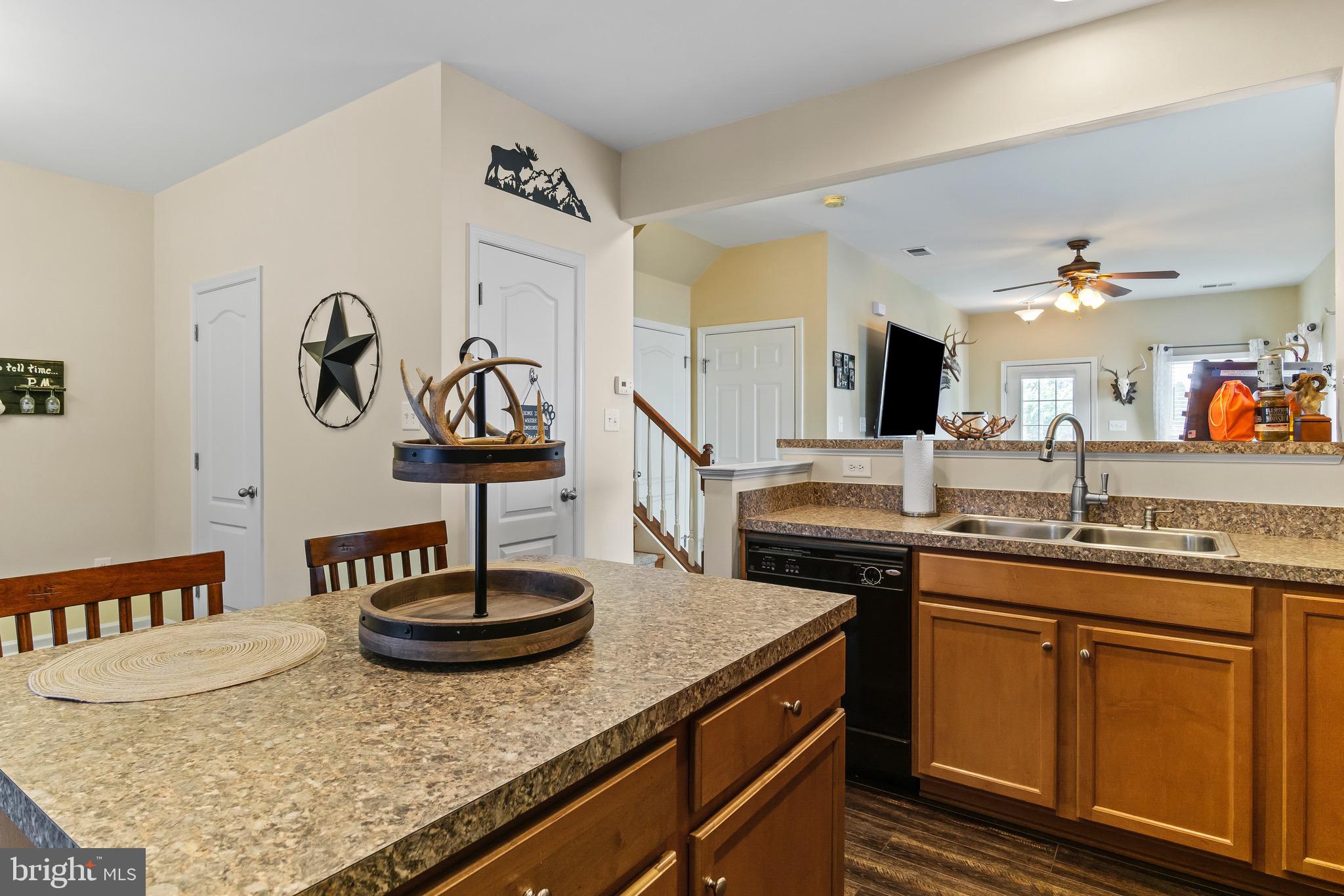 ARCHERS ROCK - Residential