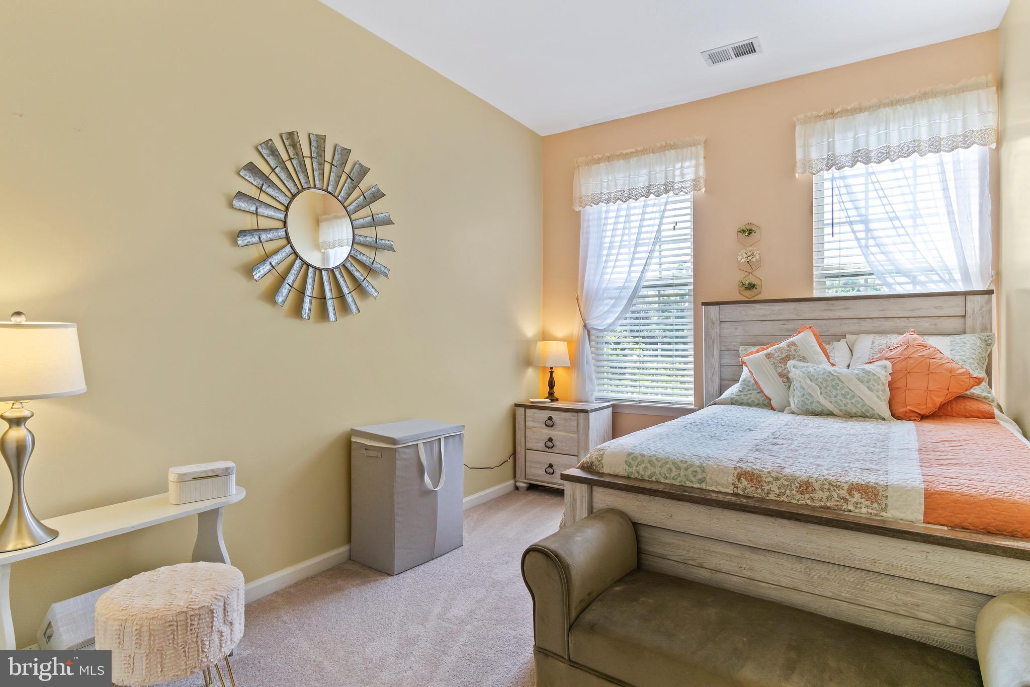 ARCHERS ROCK - Residential