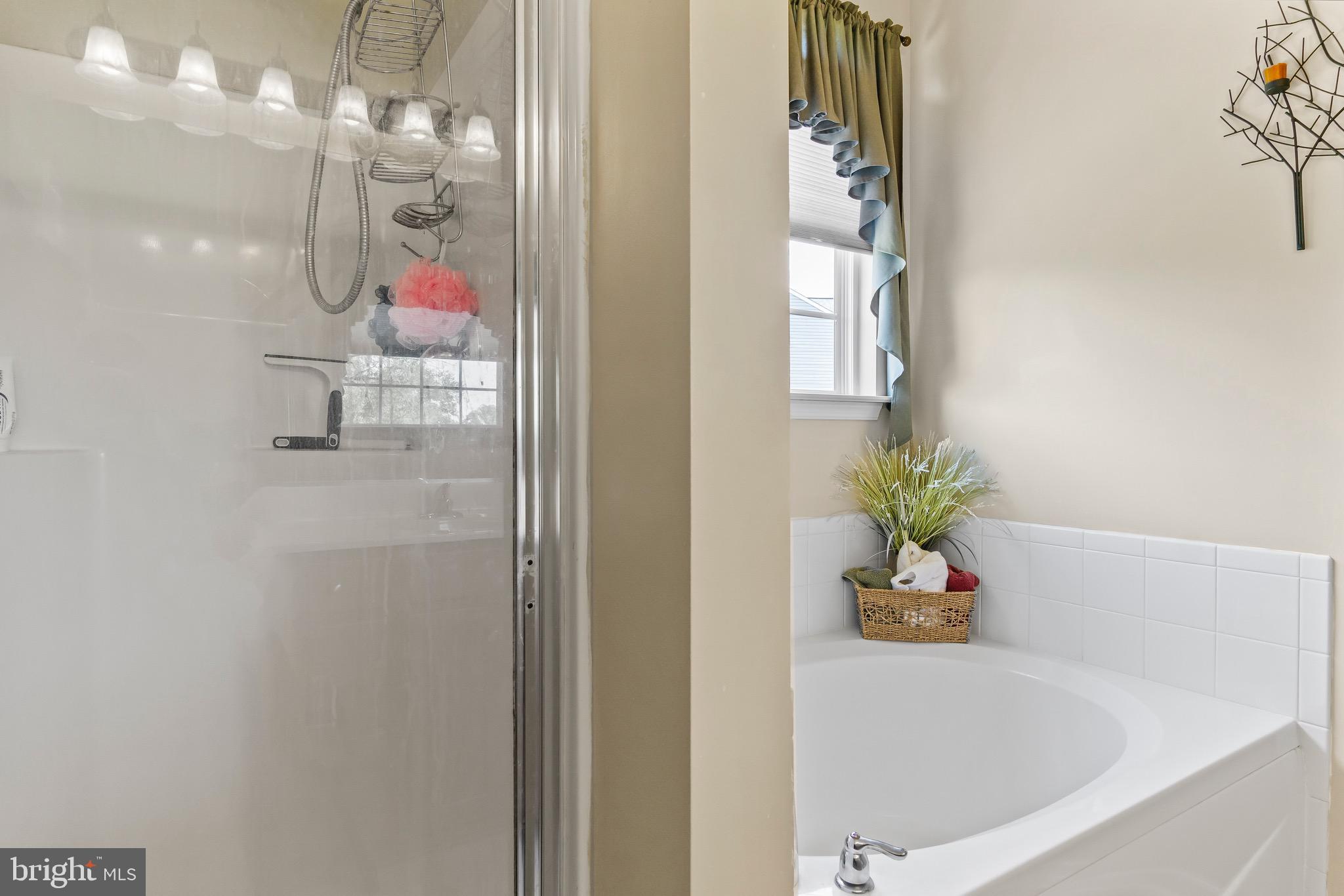 ARCHERS ROCK - Residential