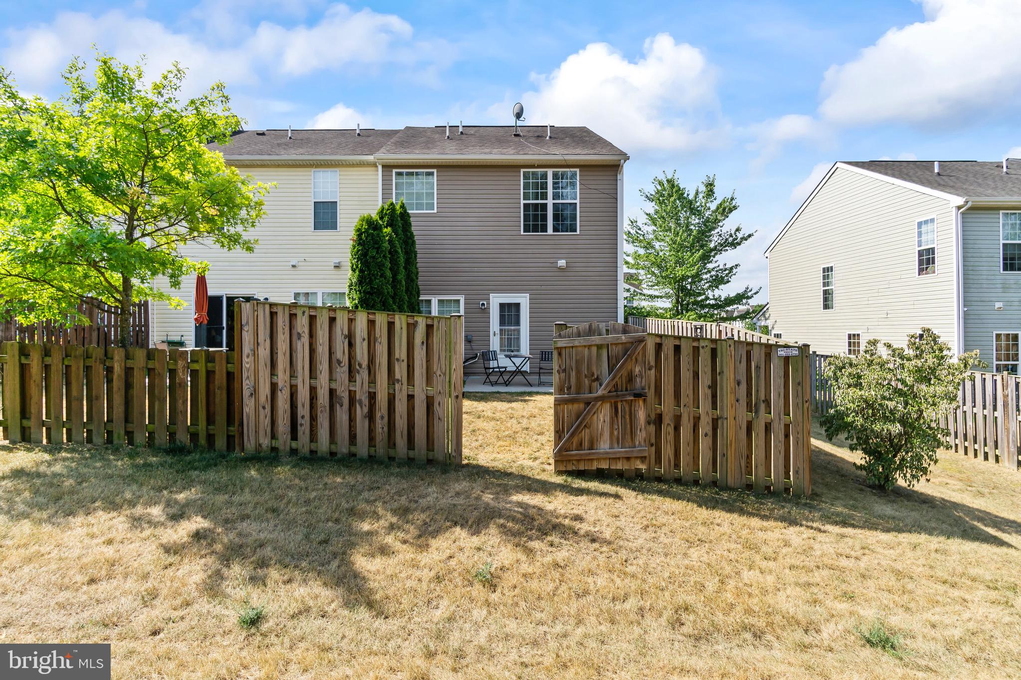 ARCHERS ROCK - Residential