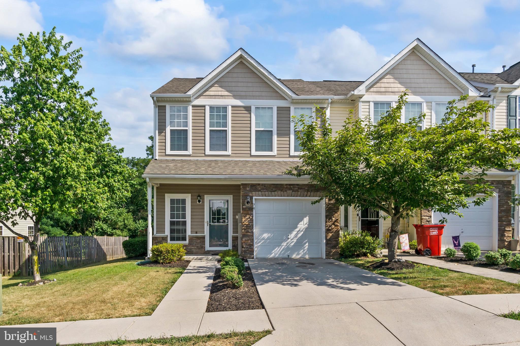 ARCHERS ROCK - Residential