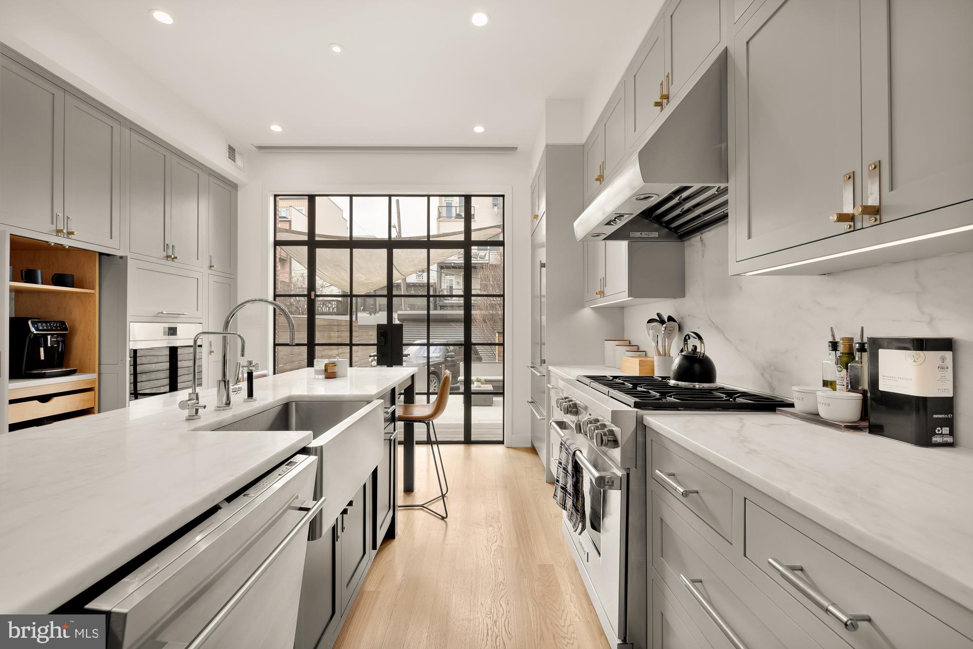 OLD CITY #2 - Residential