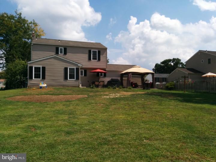 SILVER LAKE AT NEW - Residential