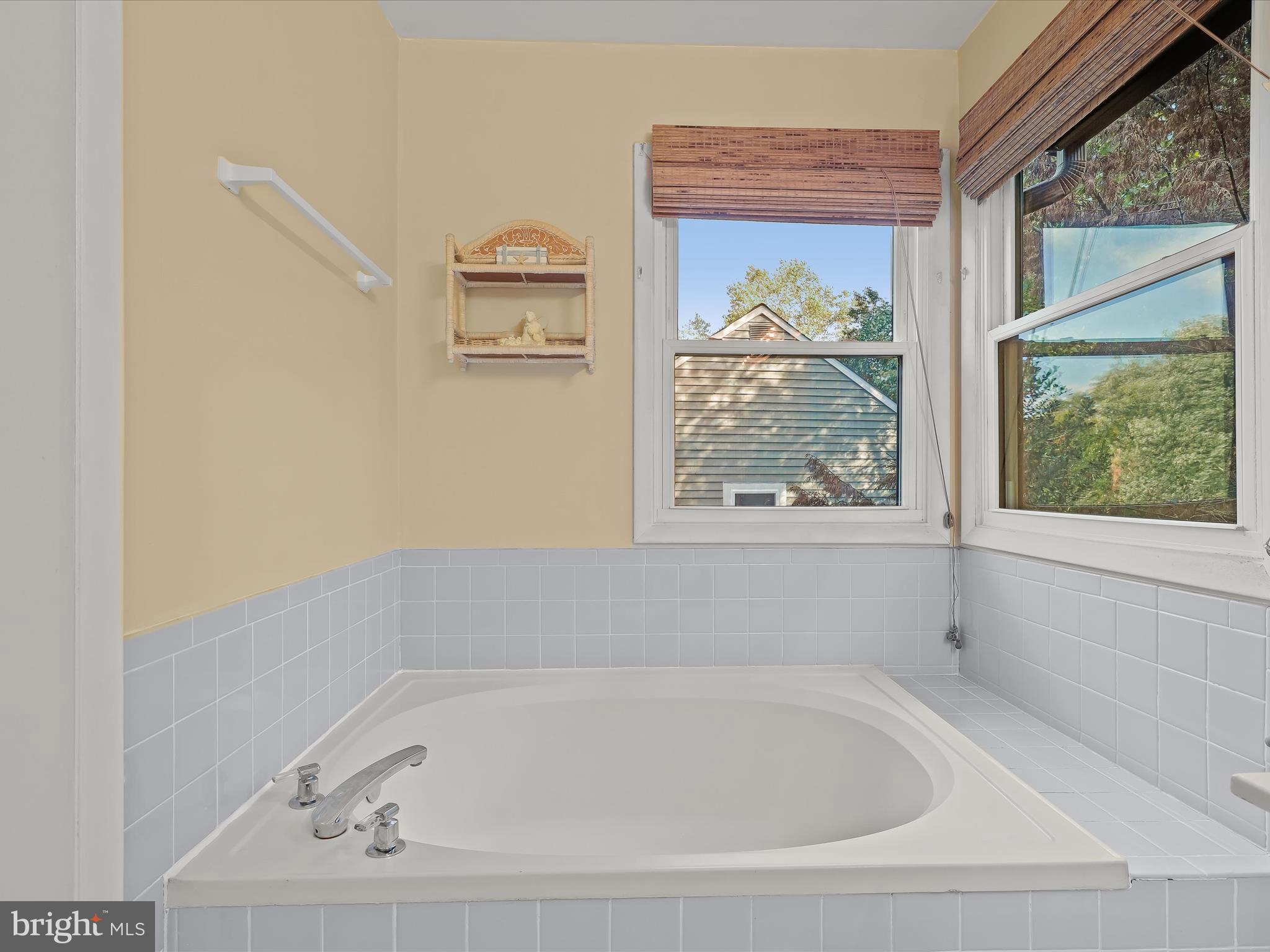 BONNIE BRAE - Residential