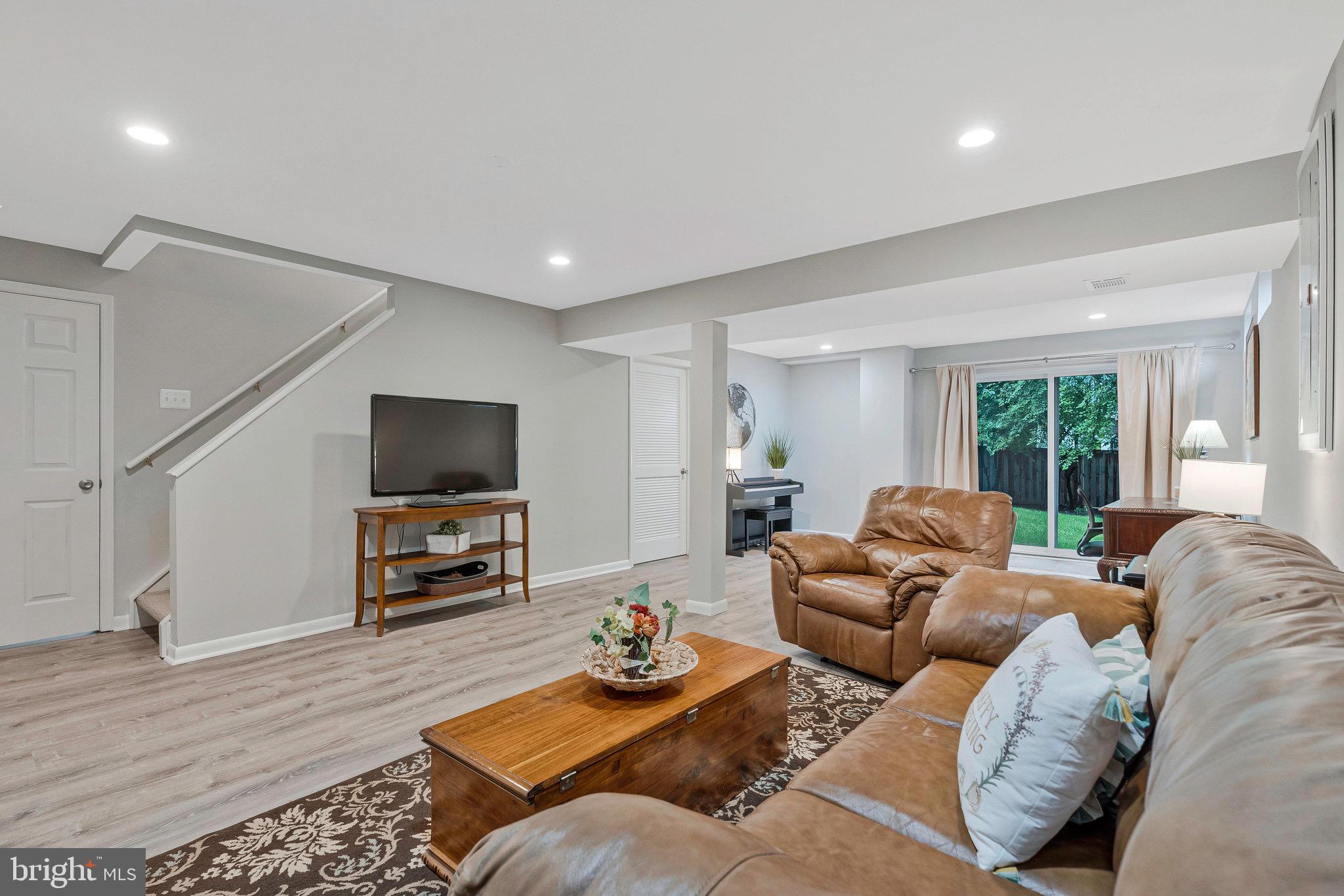 HASTINGS HUNT - Residential