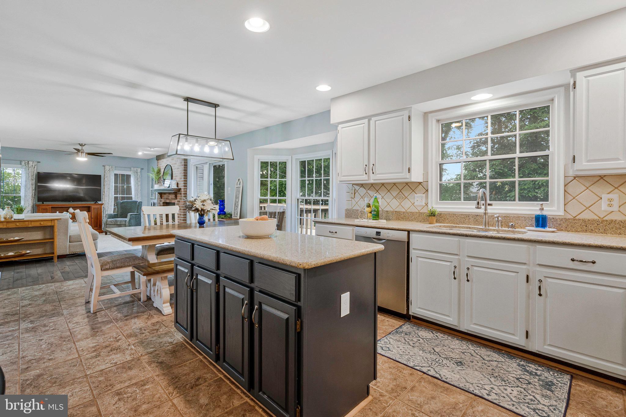 HASTINGS HUNT - Residential