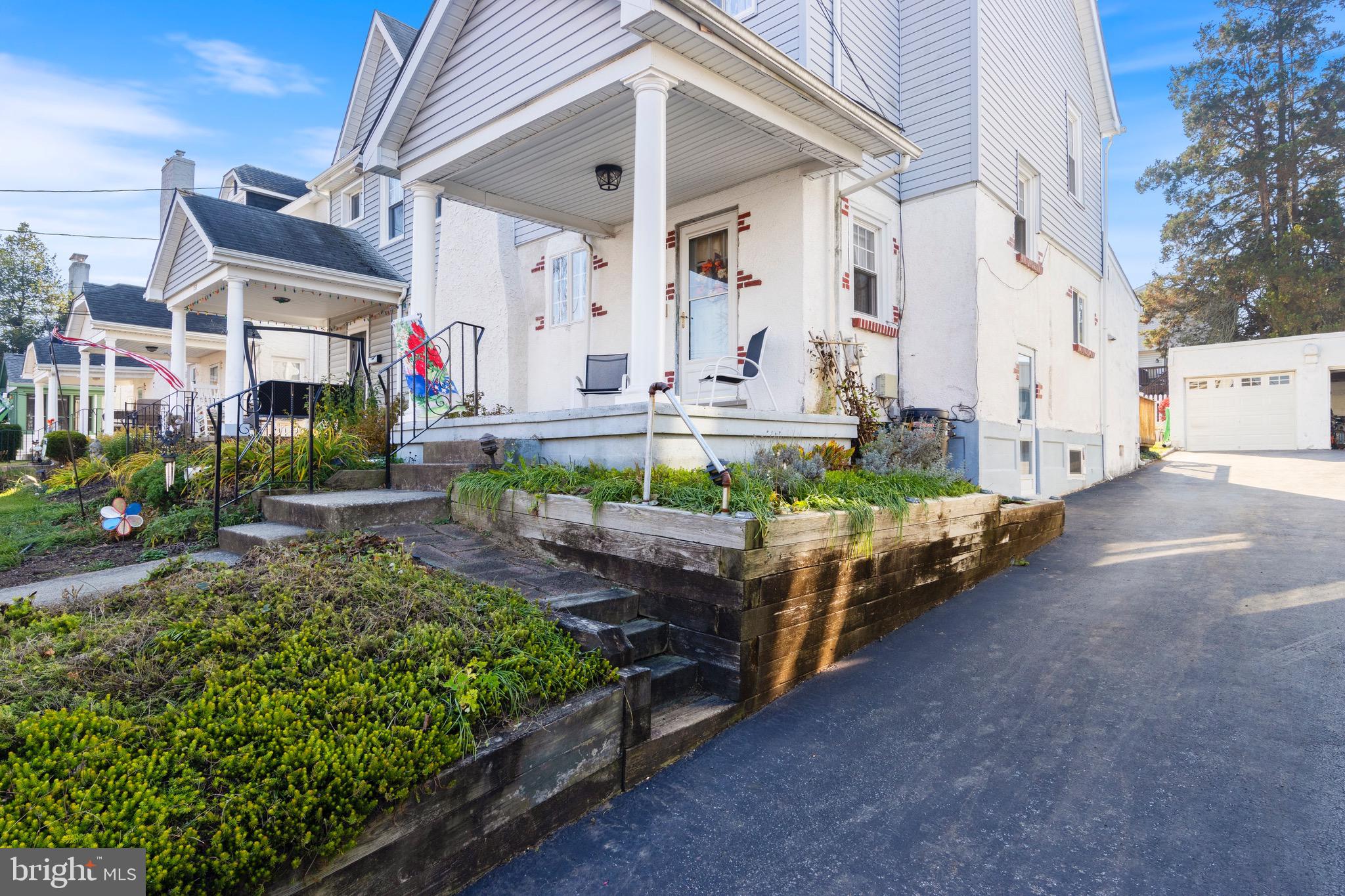 MANOA - Residential