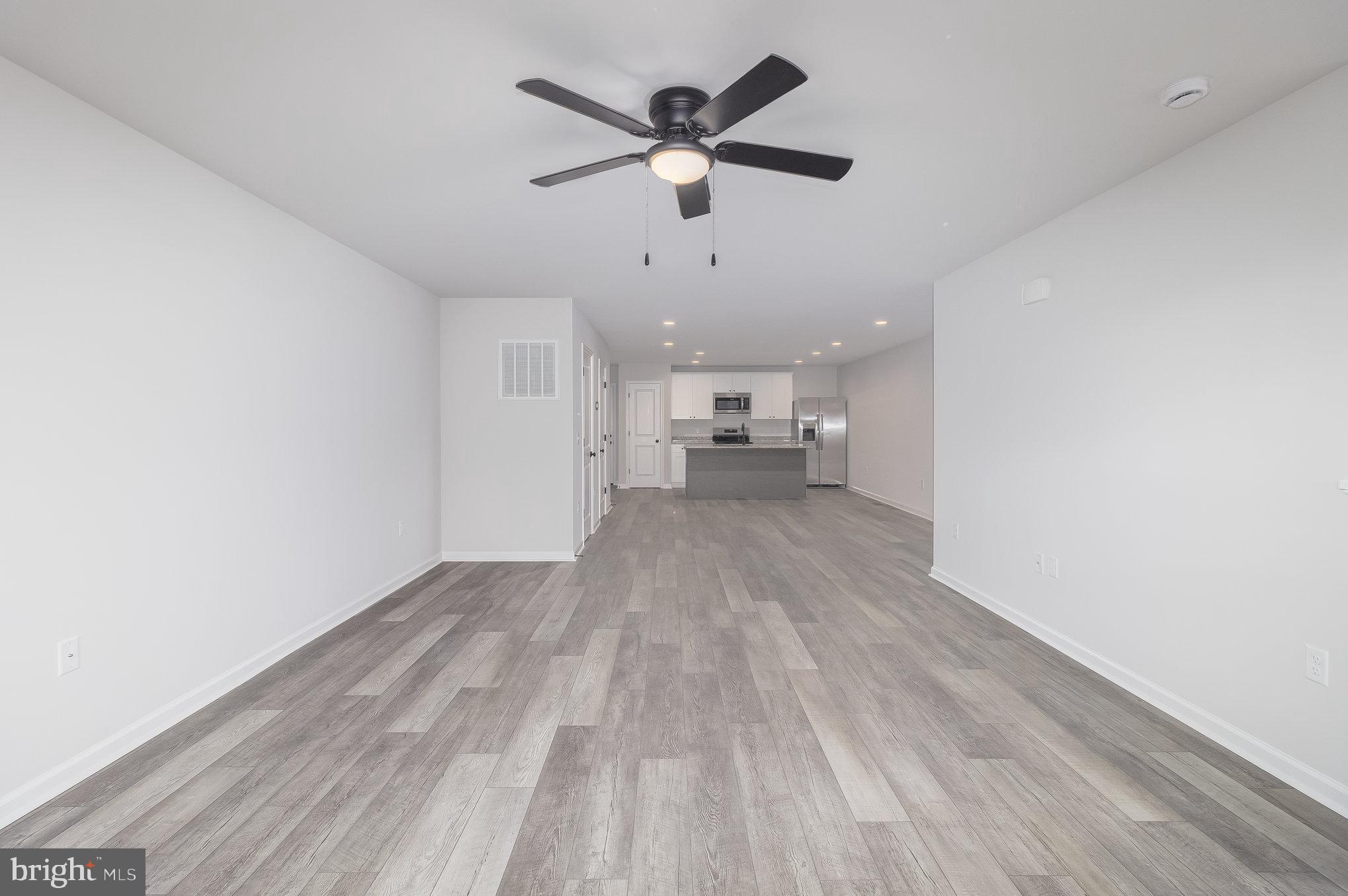 ROSELAND - Residential