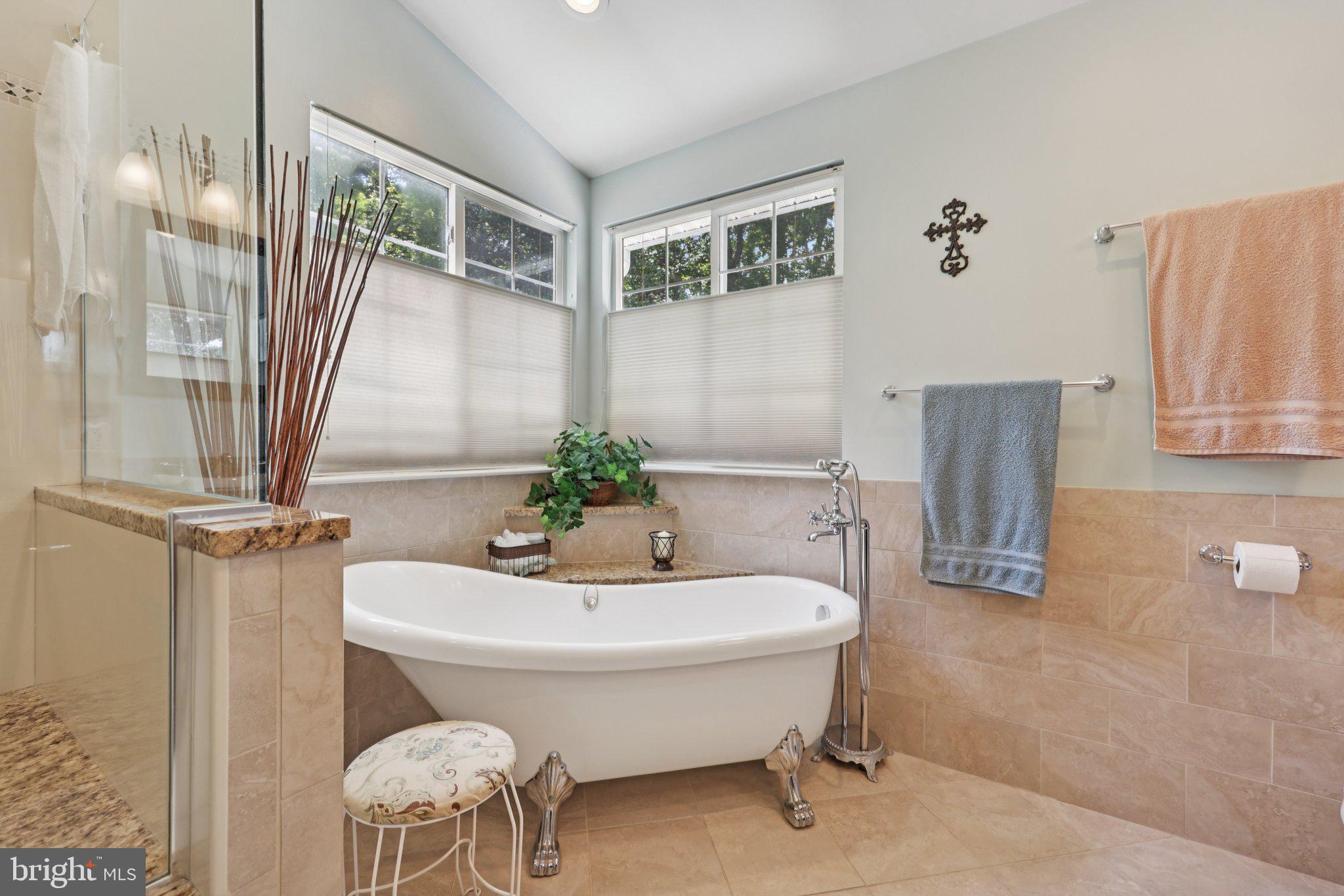 BLOOMS CROSSING - Residential