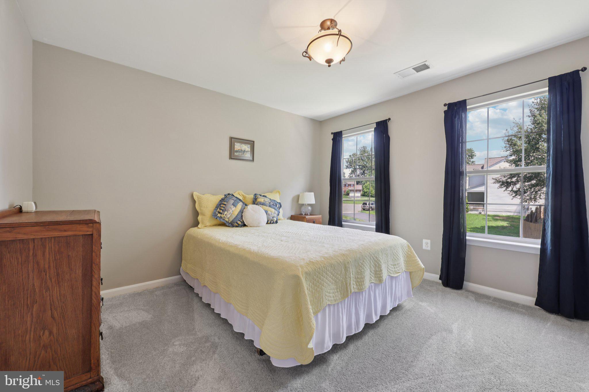 BLOOMS CROSSING - Residential