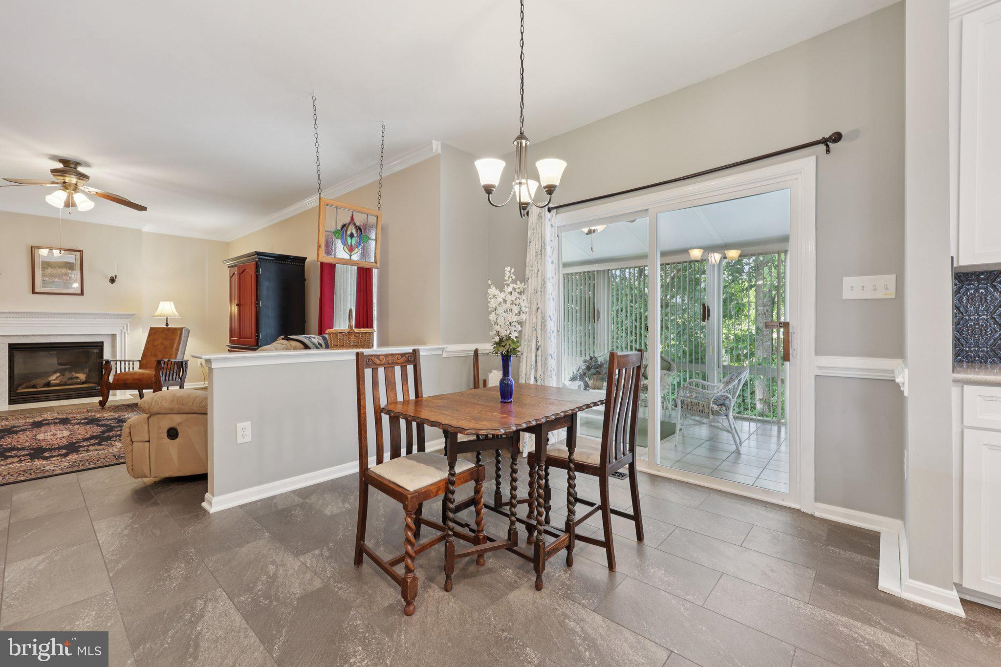 BLOOMS CROSSING - Residential