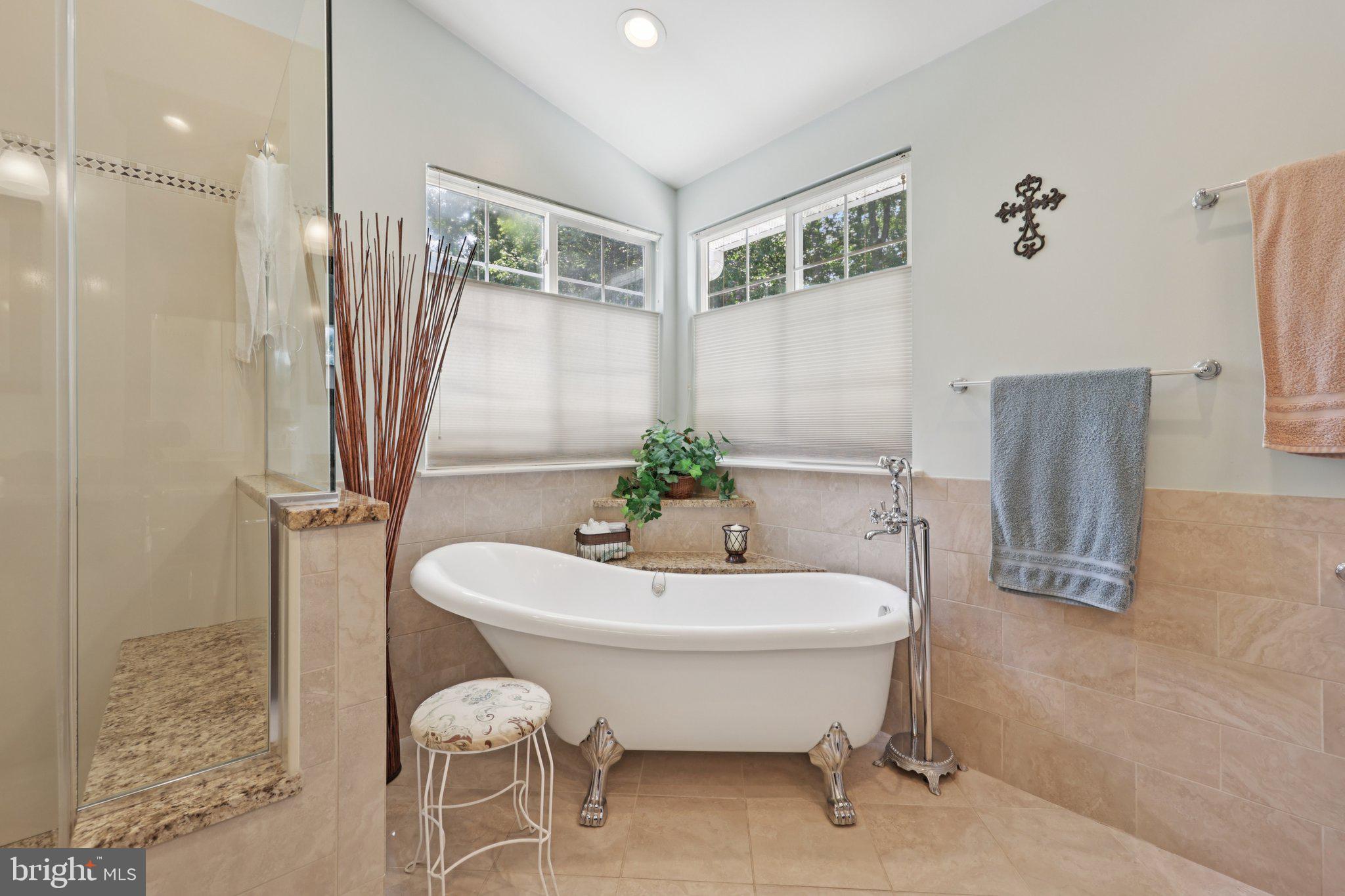 BLOOMS CROSSING - Residential