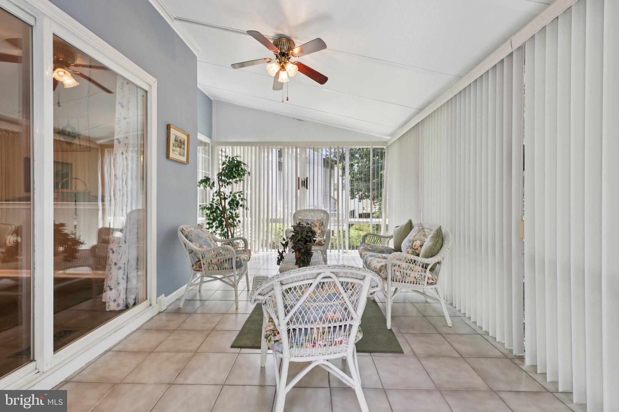 BLOOMS CROSSING - Residential