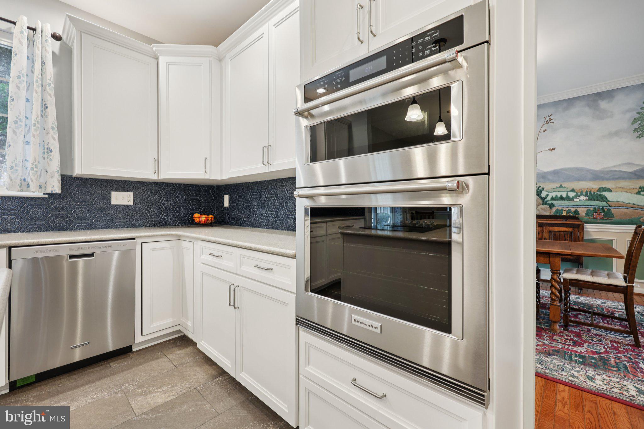 BLOOMS CROSSING - Residential