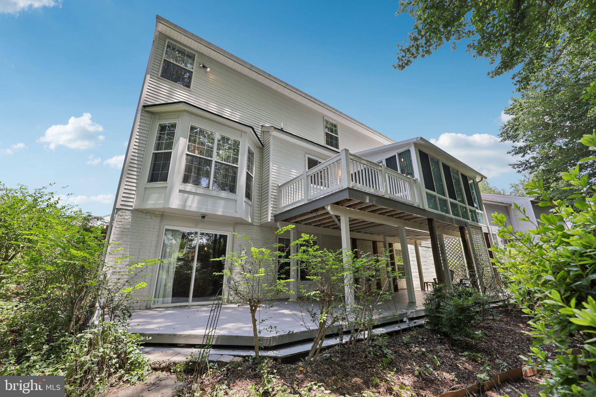 BLOOMS CROSSING - Residential