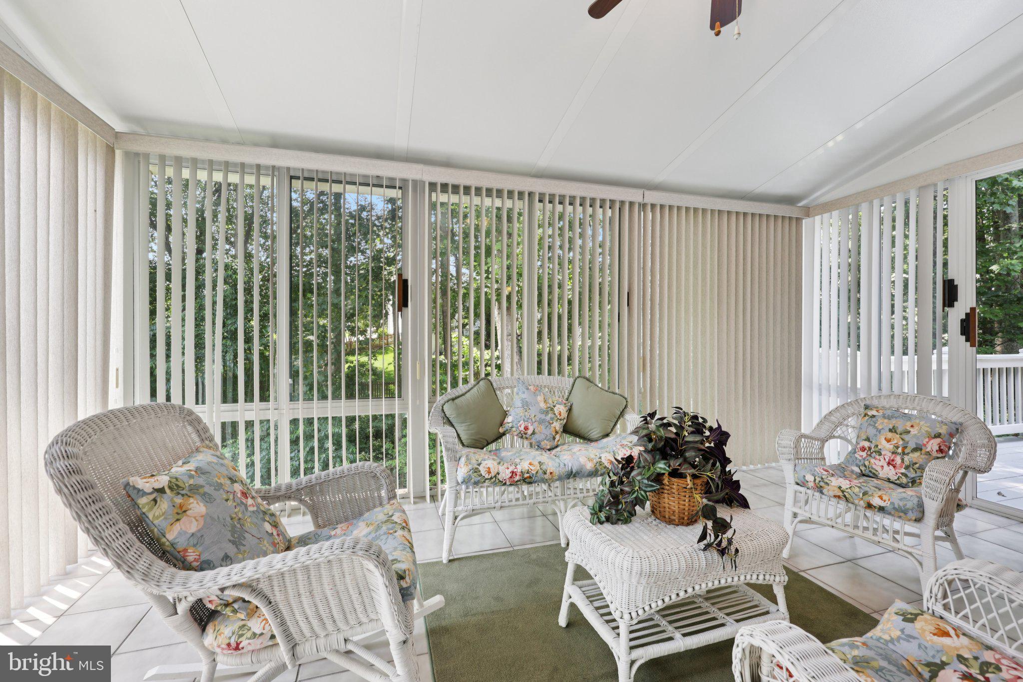 BLOOMS CROSSING - Residential