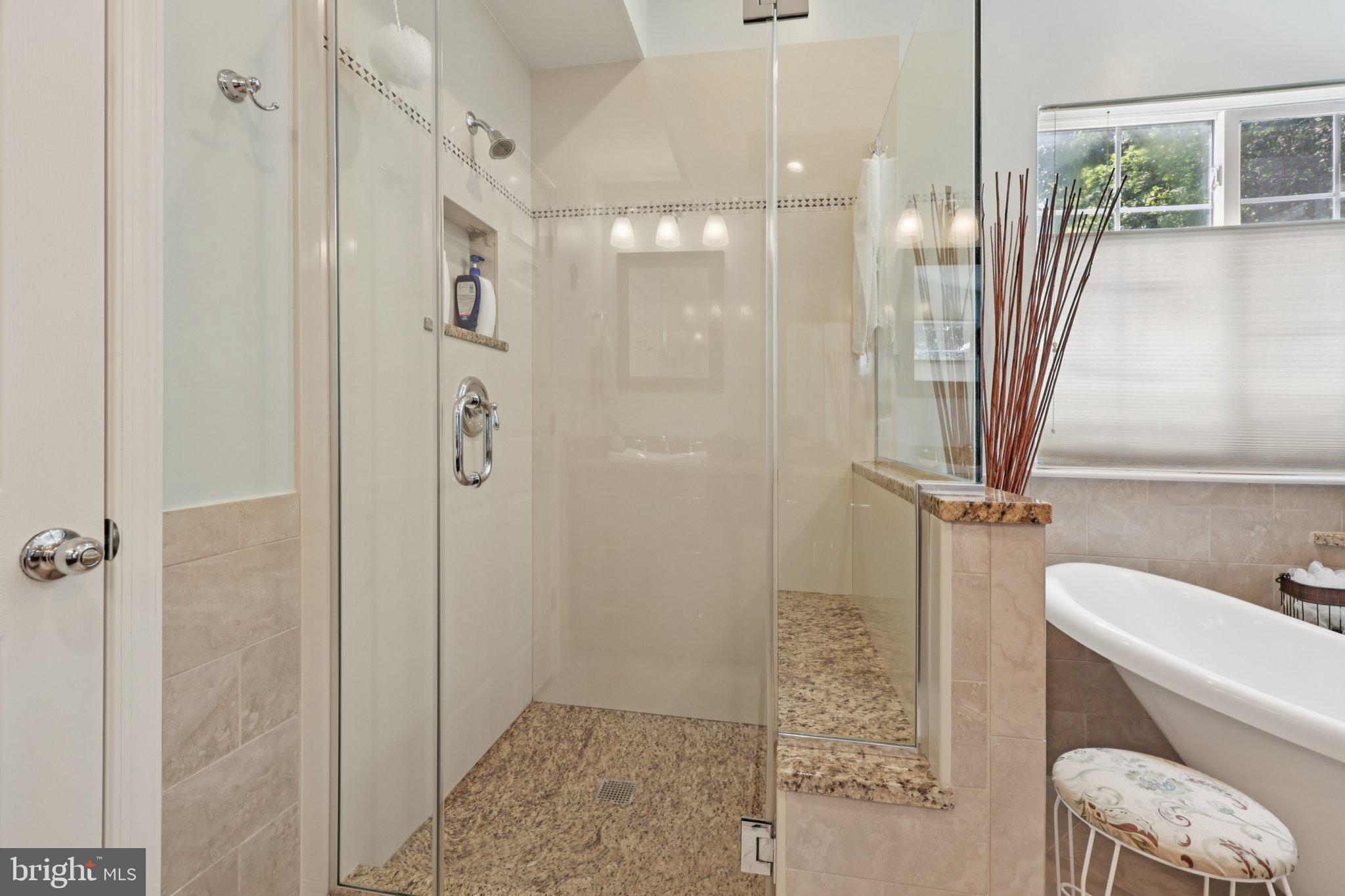 BLOOMS CROSSING - Residential