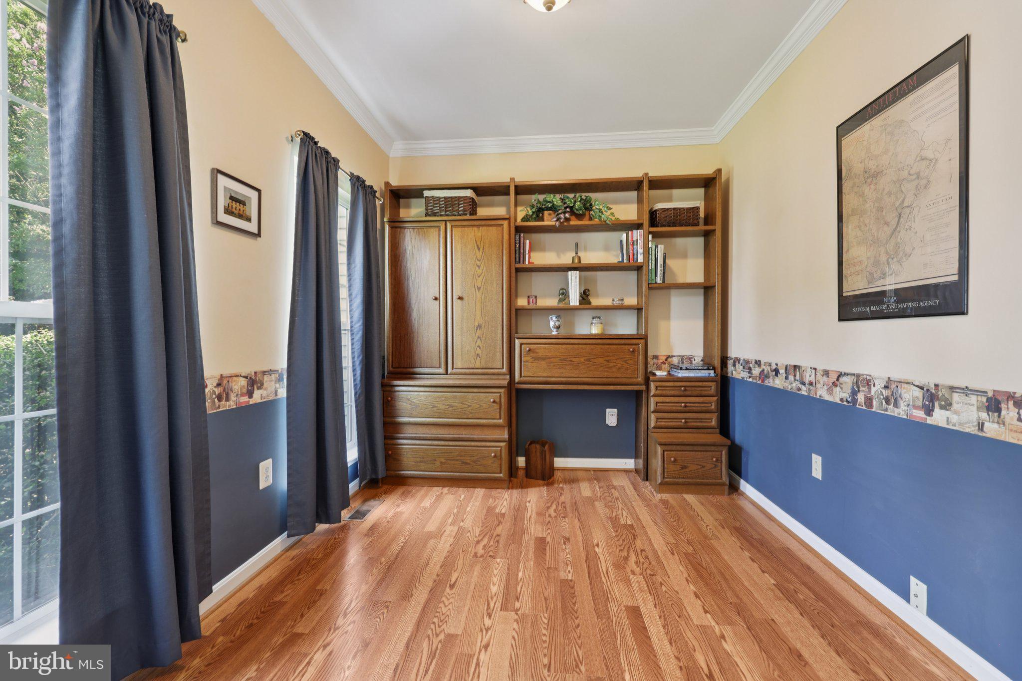 BLOOMS CROSSING - Residential