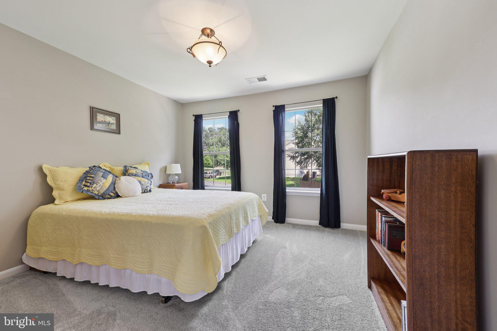 BLOOMS CROSSING - Residential