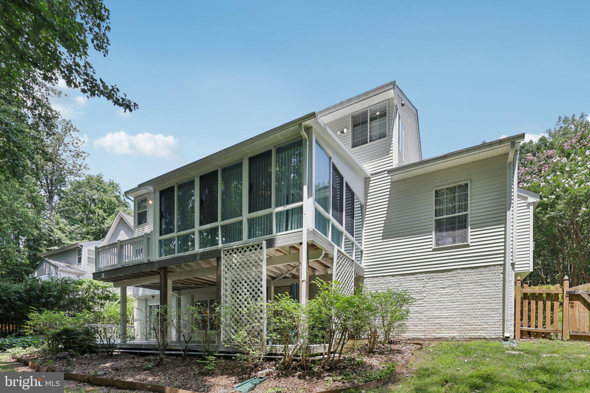 BLOOMS CROSSING - Residential