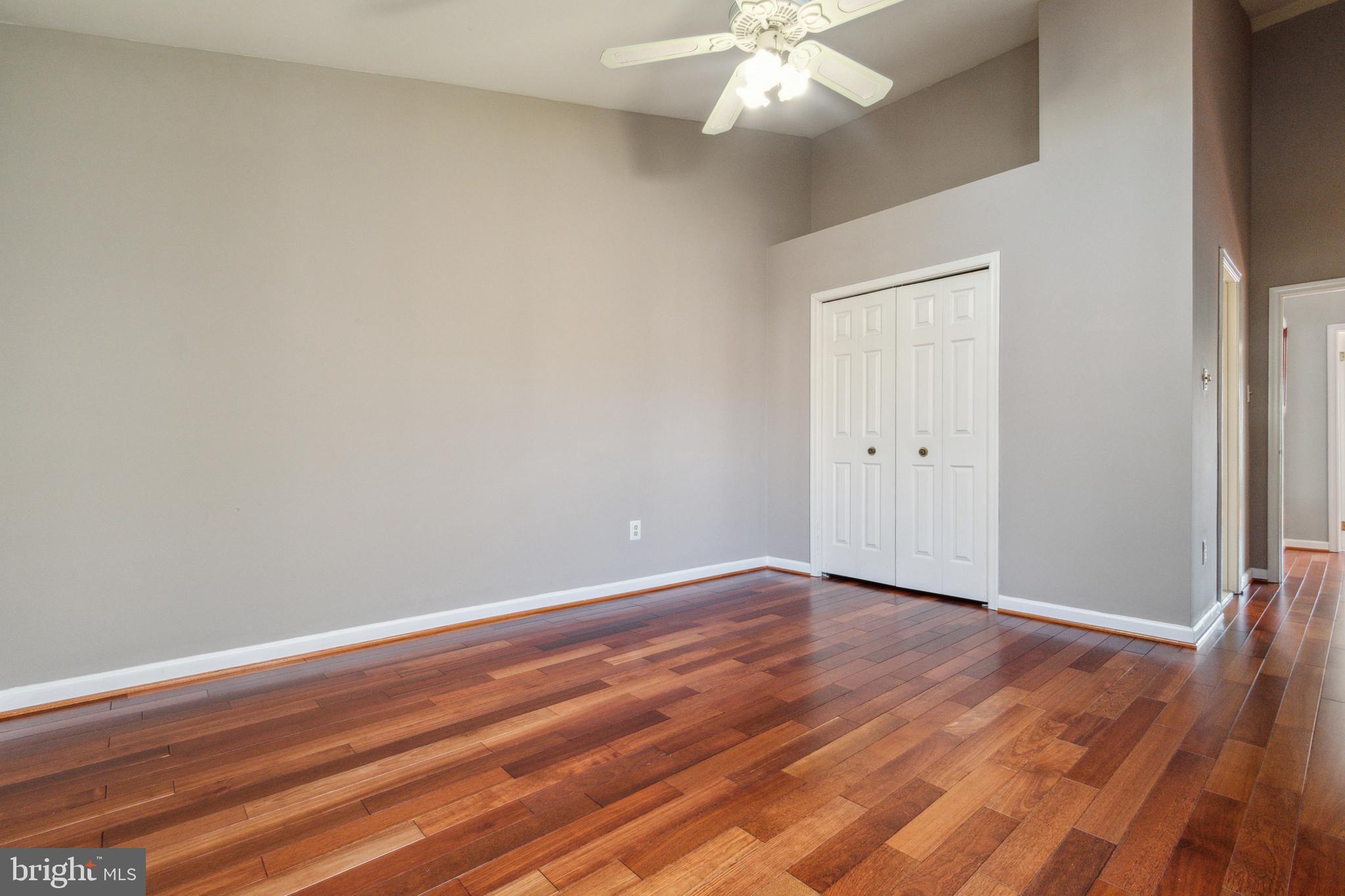 LAUREL LAKES - Residential