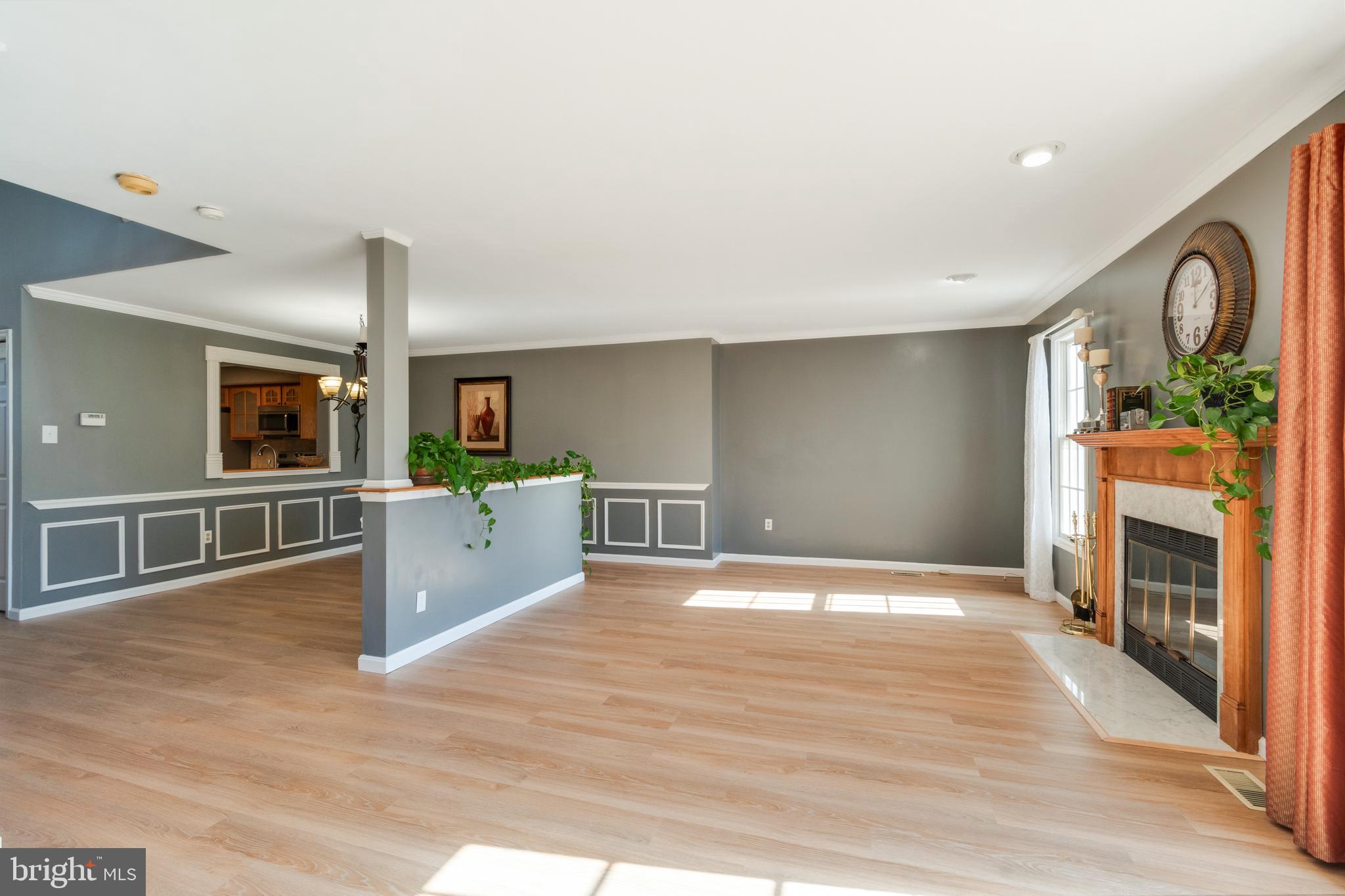 LAUREL LAKES - Residential