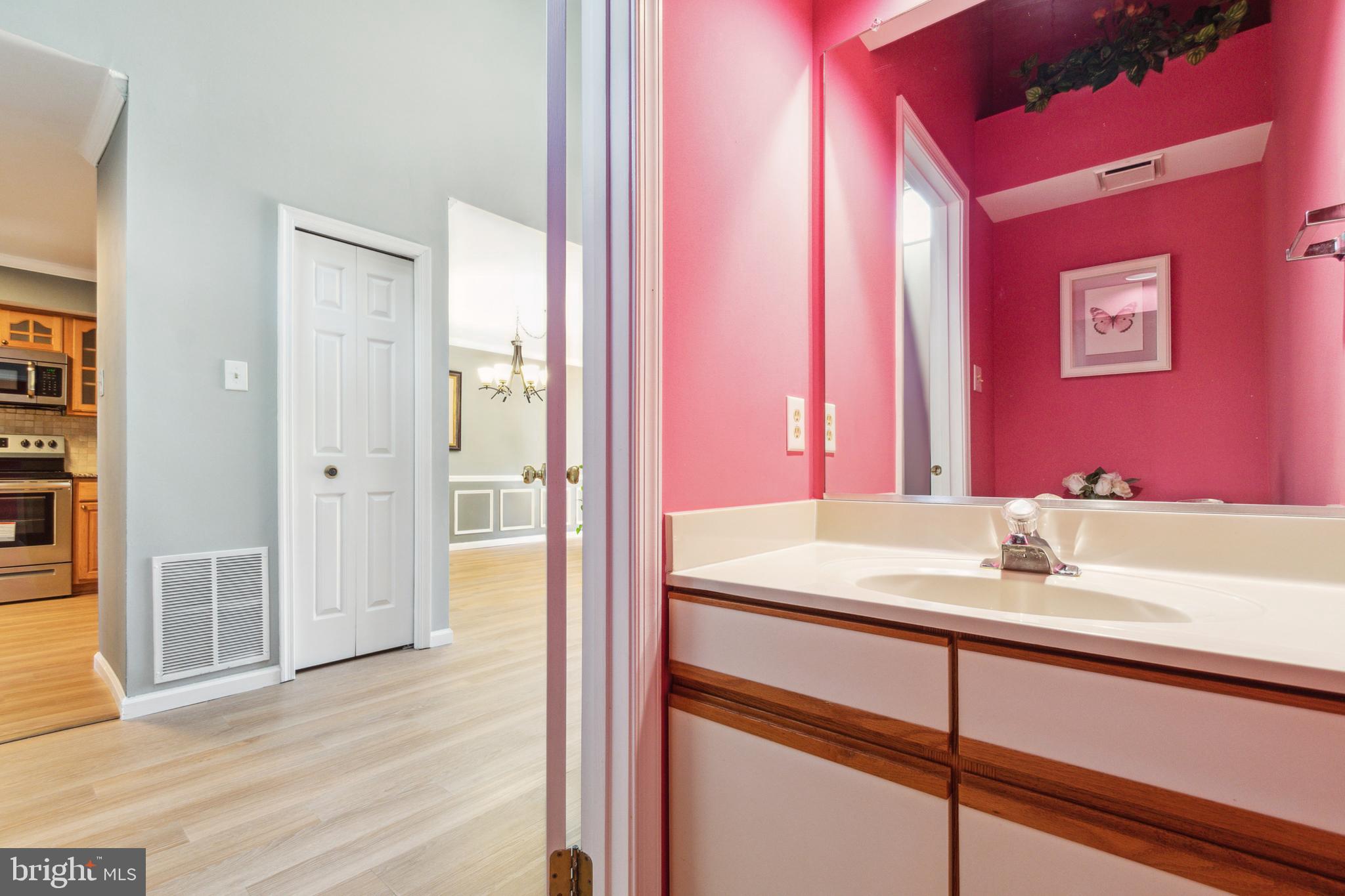 LAUREL LAKES - Residential