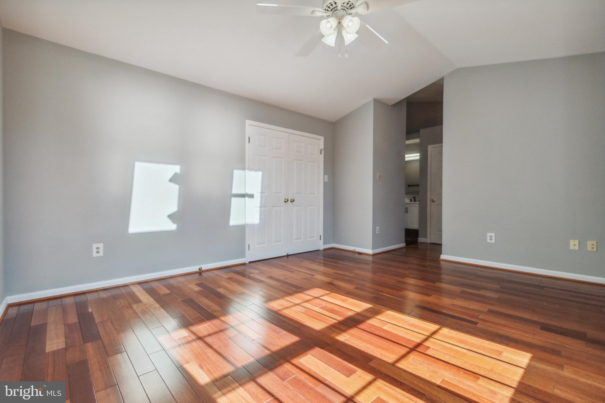 LAUREL LAKES - Residential