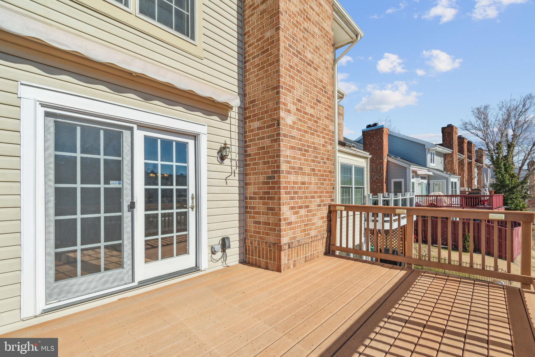 LAUREL LAKES - Residential