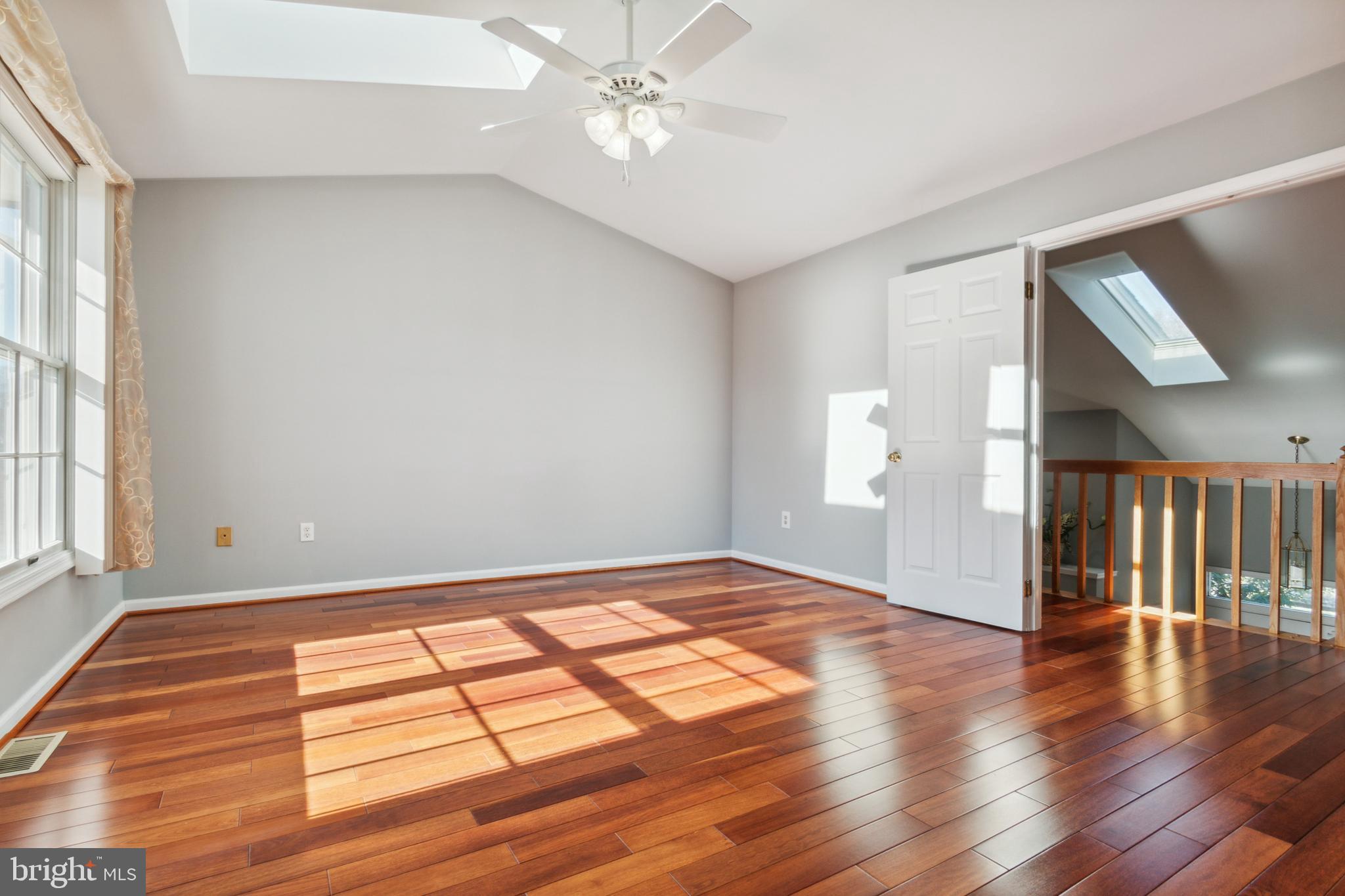 LAUREL LAKES - Residential