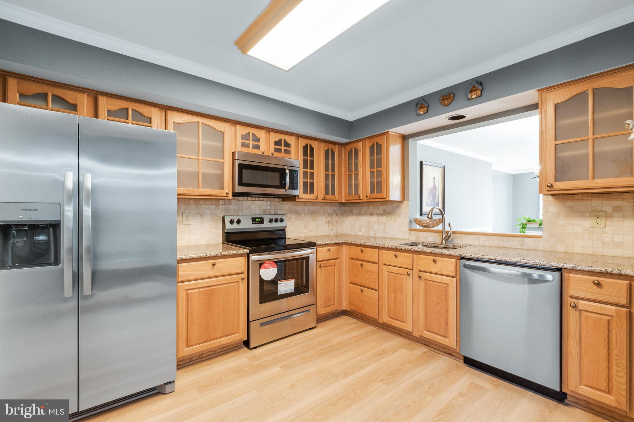 LAUREL LAKES - Residential