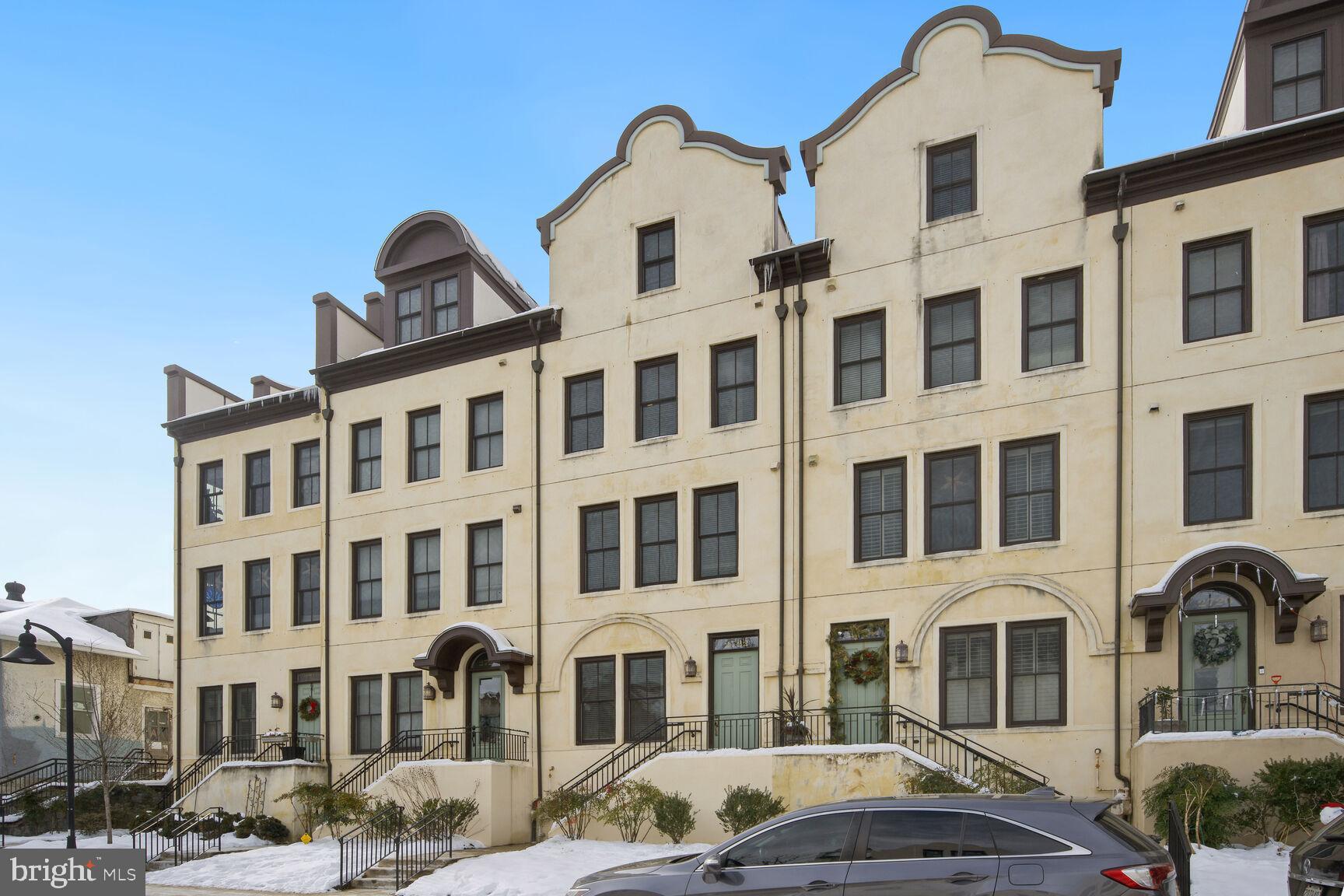 FOREST GLEN PARK - Residential