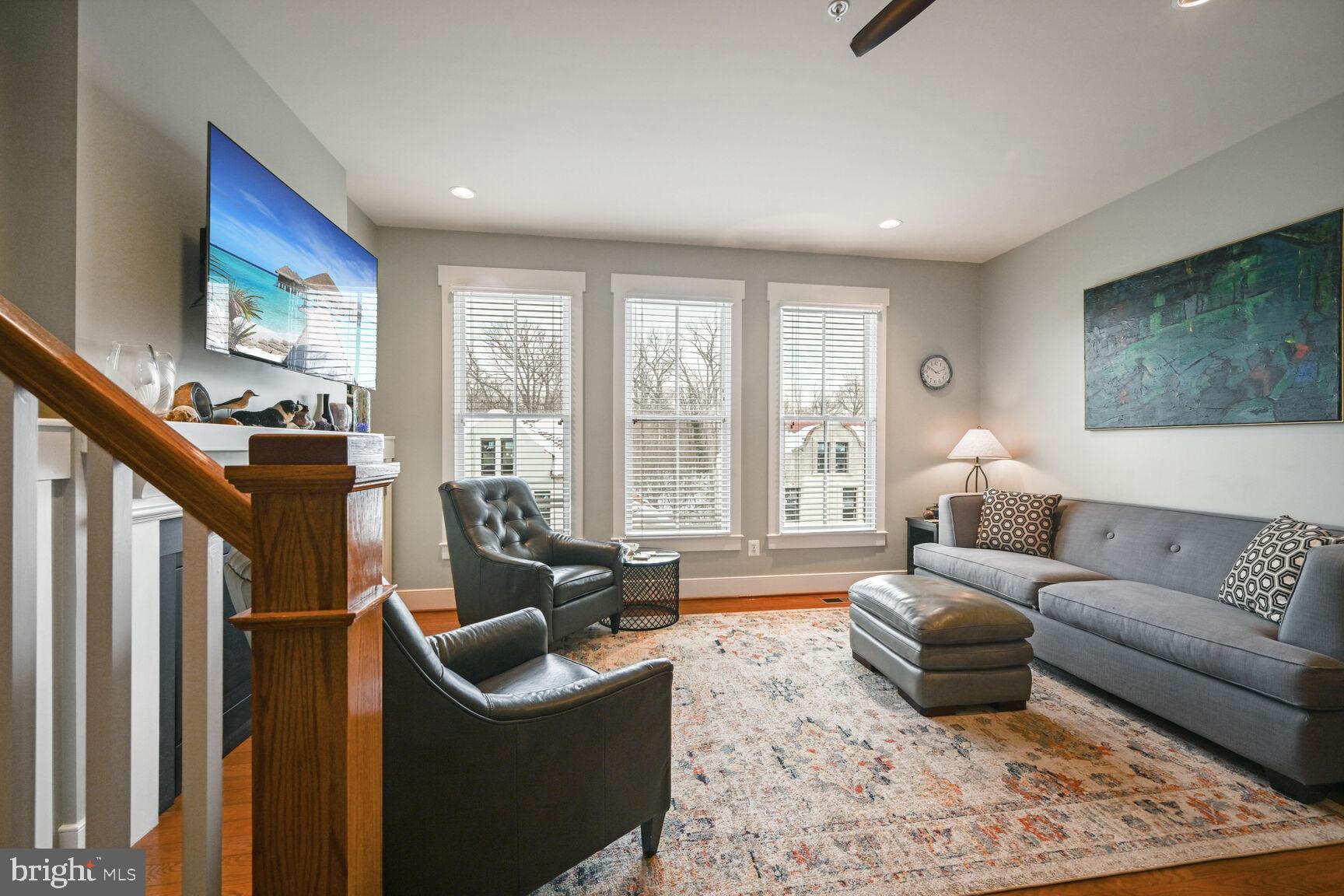 FOREST GLEN PARK - Residential