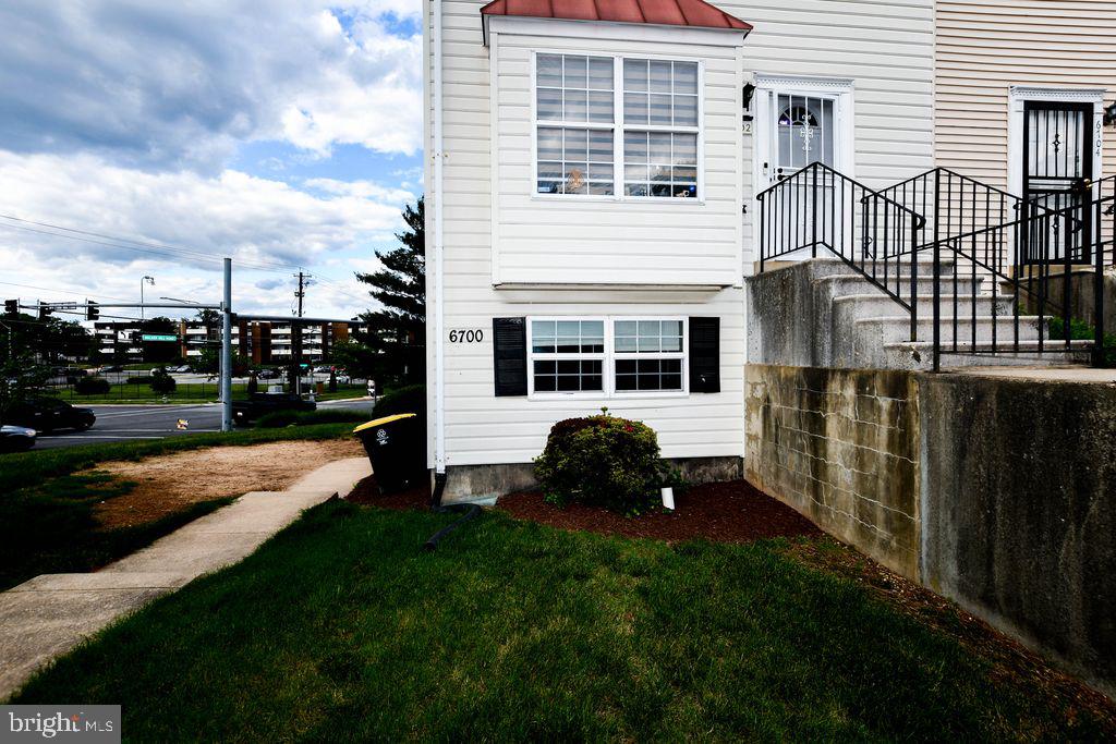 THE TOWNS AT WALKER MILL - Residential