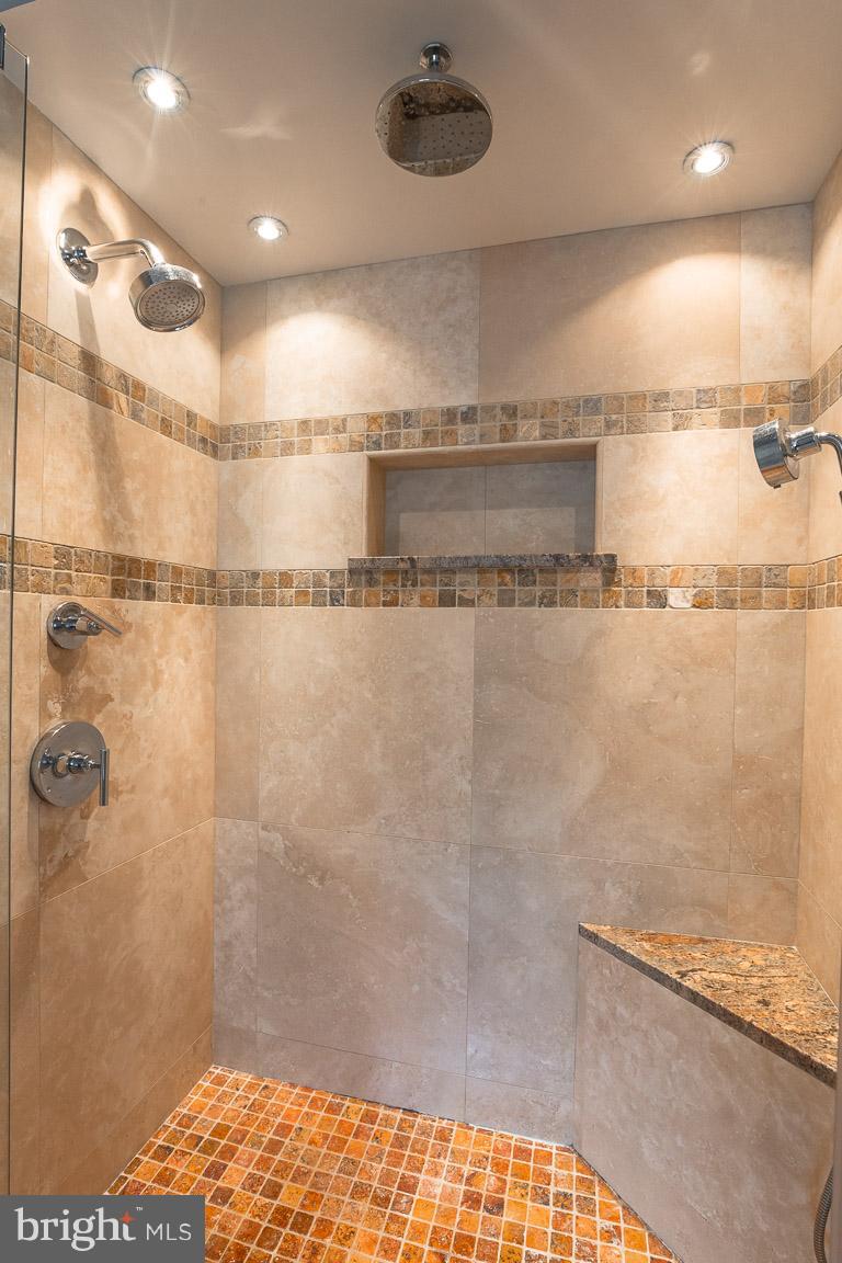 YACHT CLUB AT SEQUOIA VILLAGE - Residential