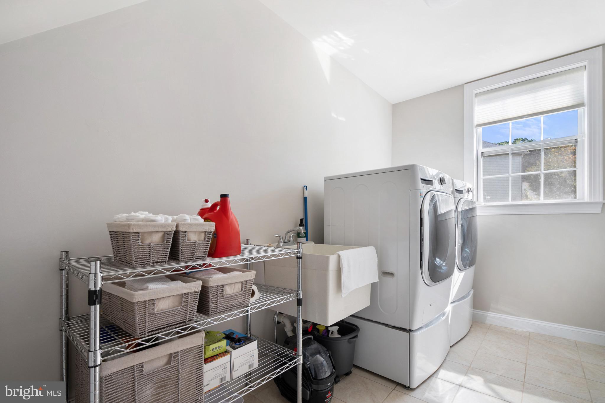 WEYHILL ESTATES - Residential