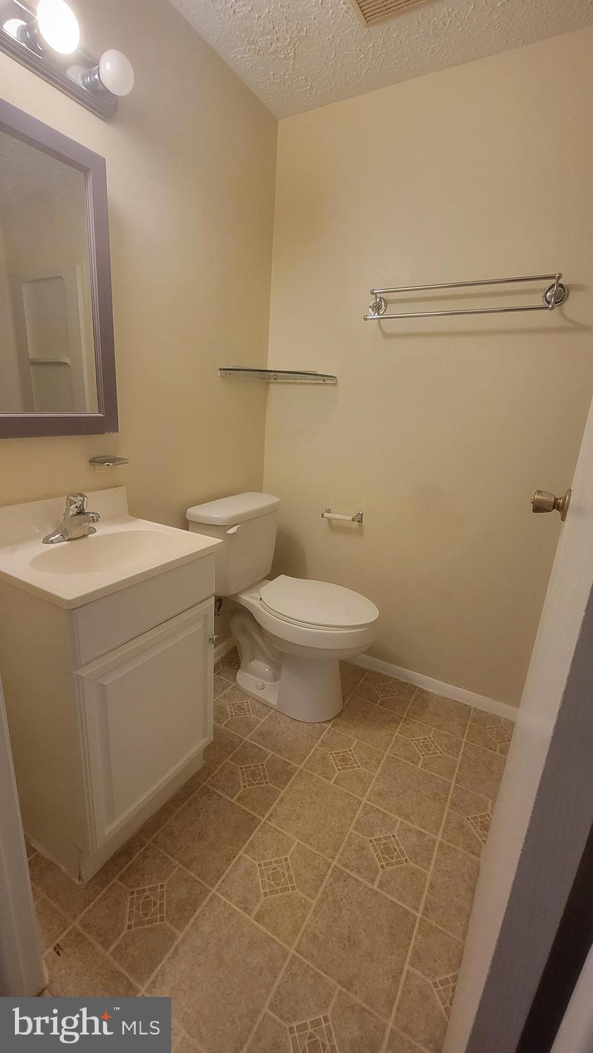 MIDDLEBROOK COMMONS - Residential