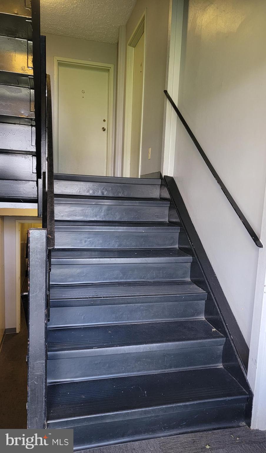 MIDDLEBROOK COMMONS - Residential