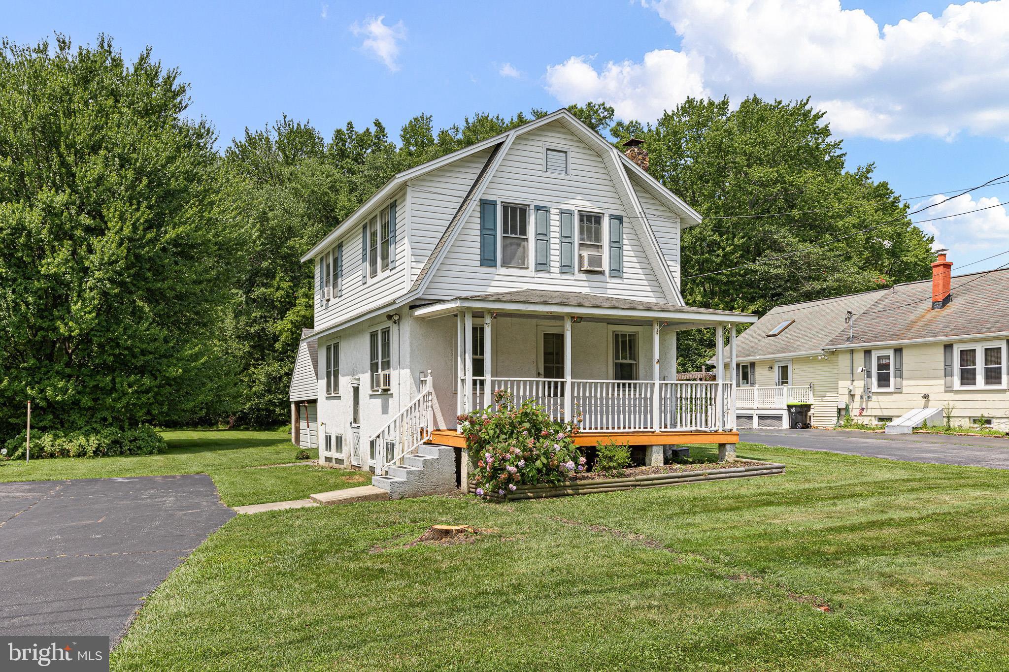 2061 PLEASANT VALLEY ROAD