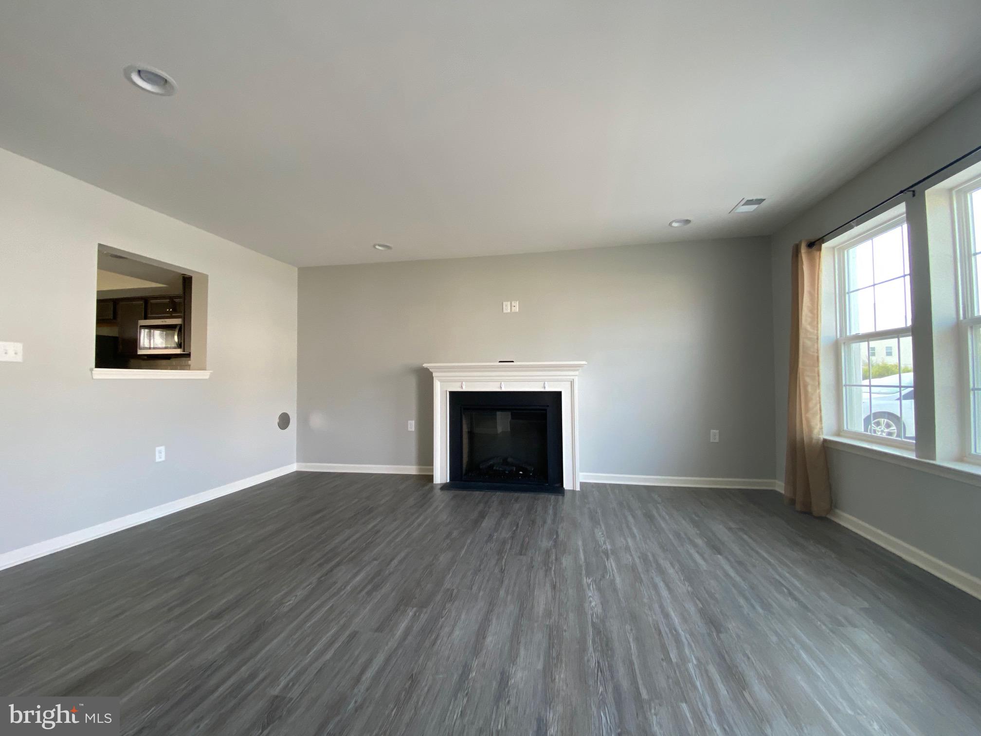 MCCAULEY CROSSING - Residential