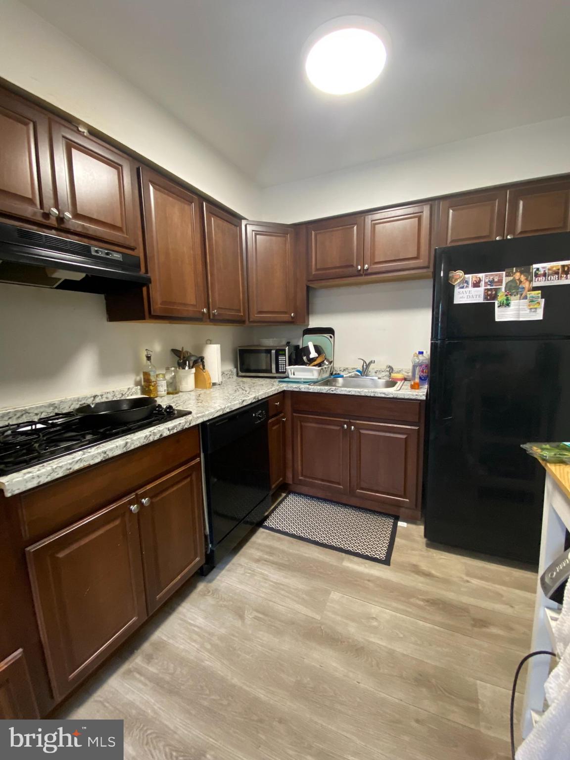 CHELTENHAM VIL - Residential