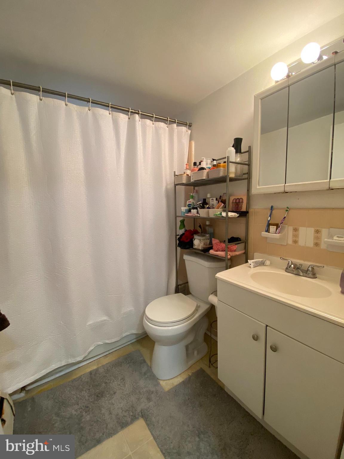 CHELTENHAM VIL - Residential