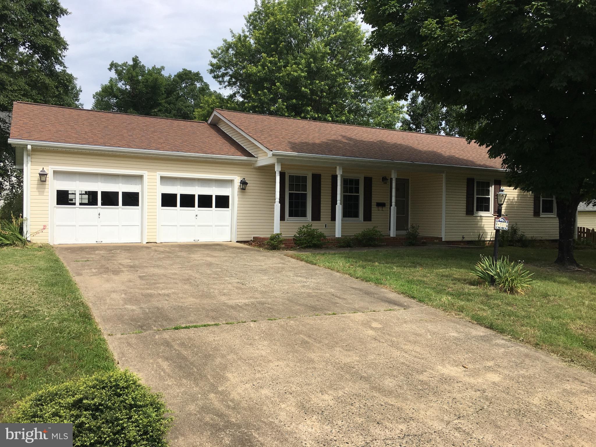 MAPLE GROVE - Residential