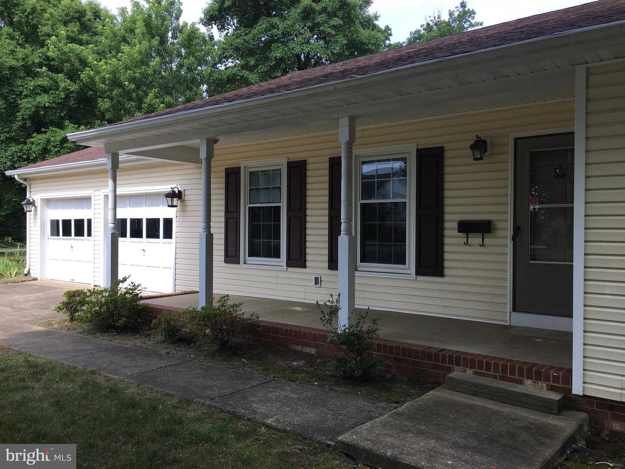 MAPLE GROVE - Residential