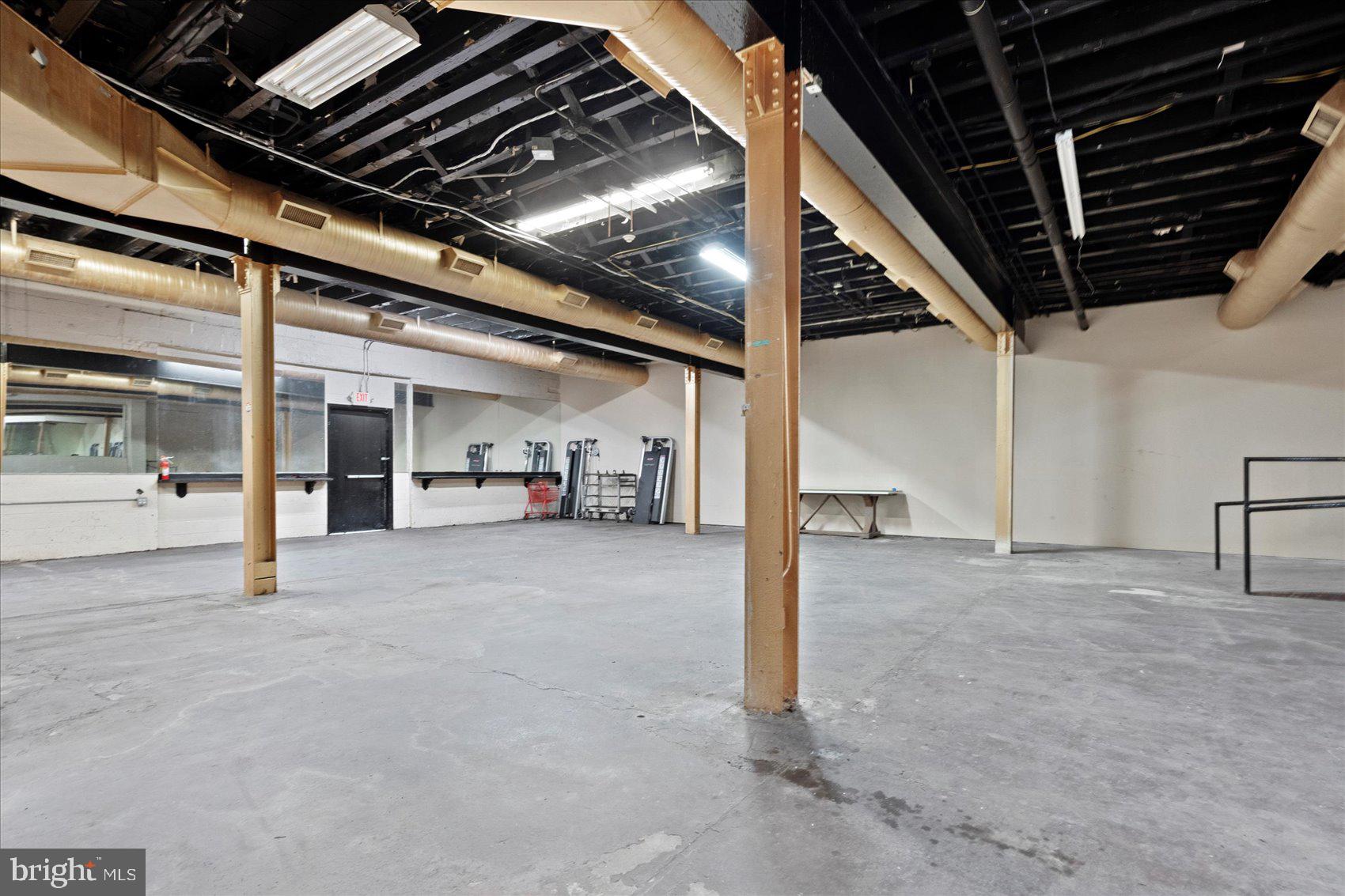 1011 GREENMOUNT AVENUE