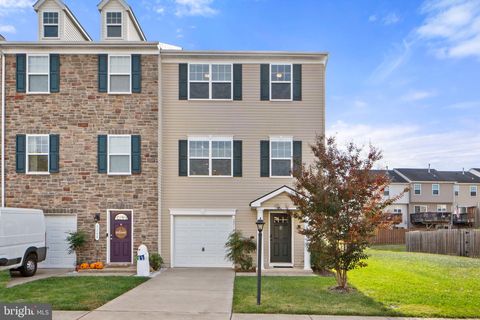 Photo of 2210 Mallard Landing Drive, FREDERICKSBURG, VA 22408 (MLS # VASP2039158)