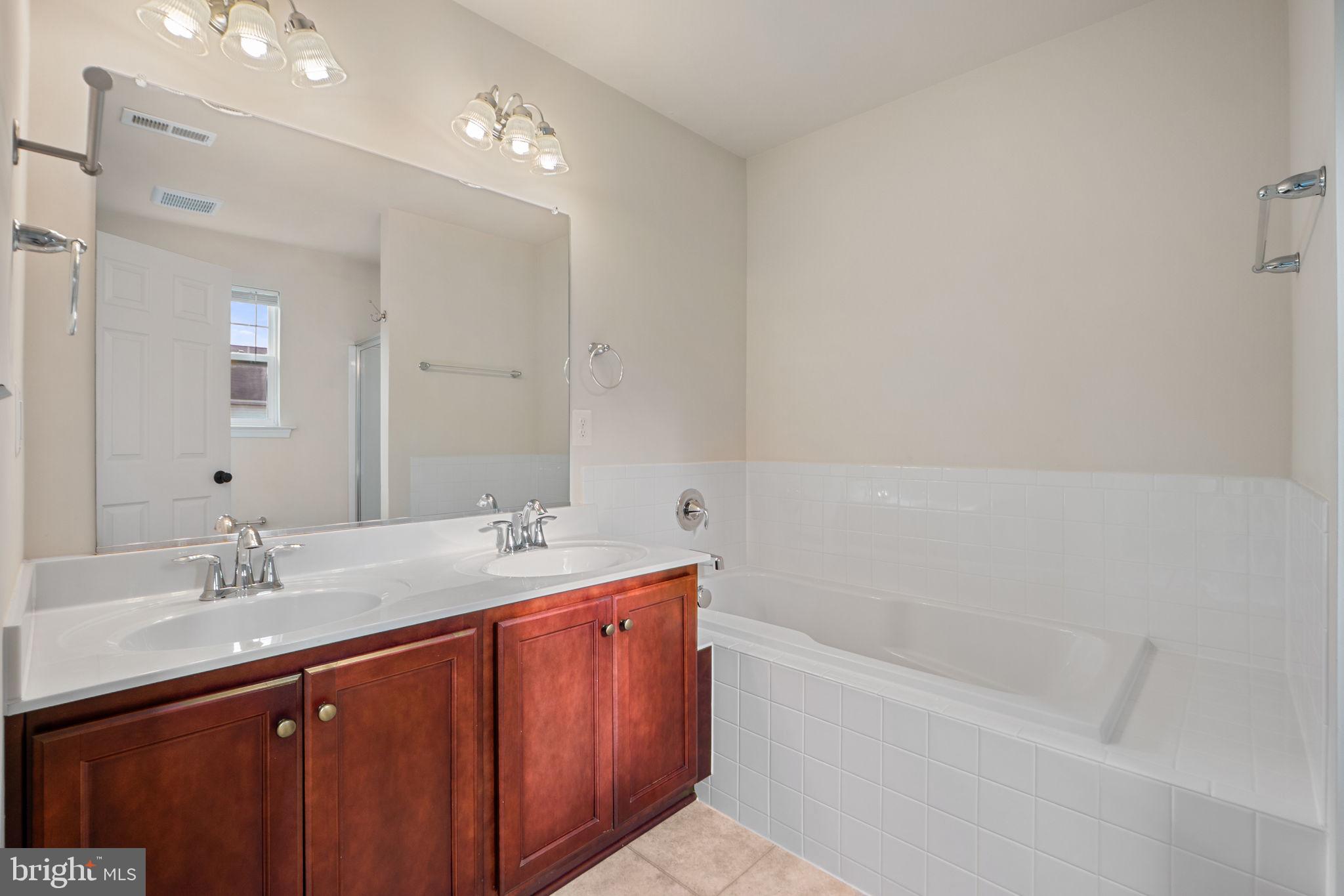 MALLARD LANDING - Residential