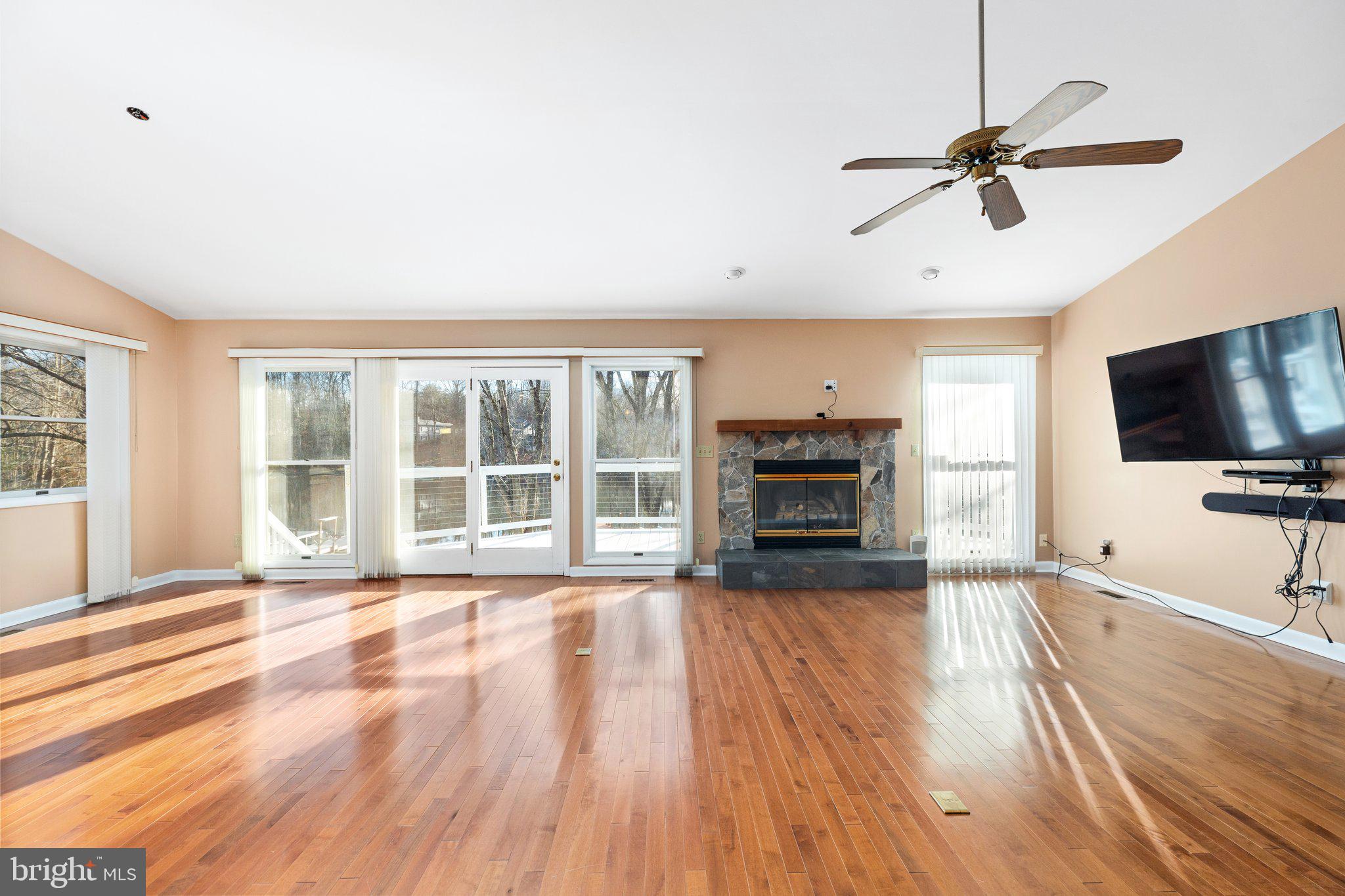 LAKE OF THE WOODS - Residential