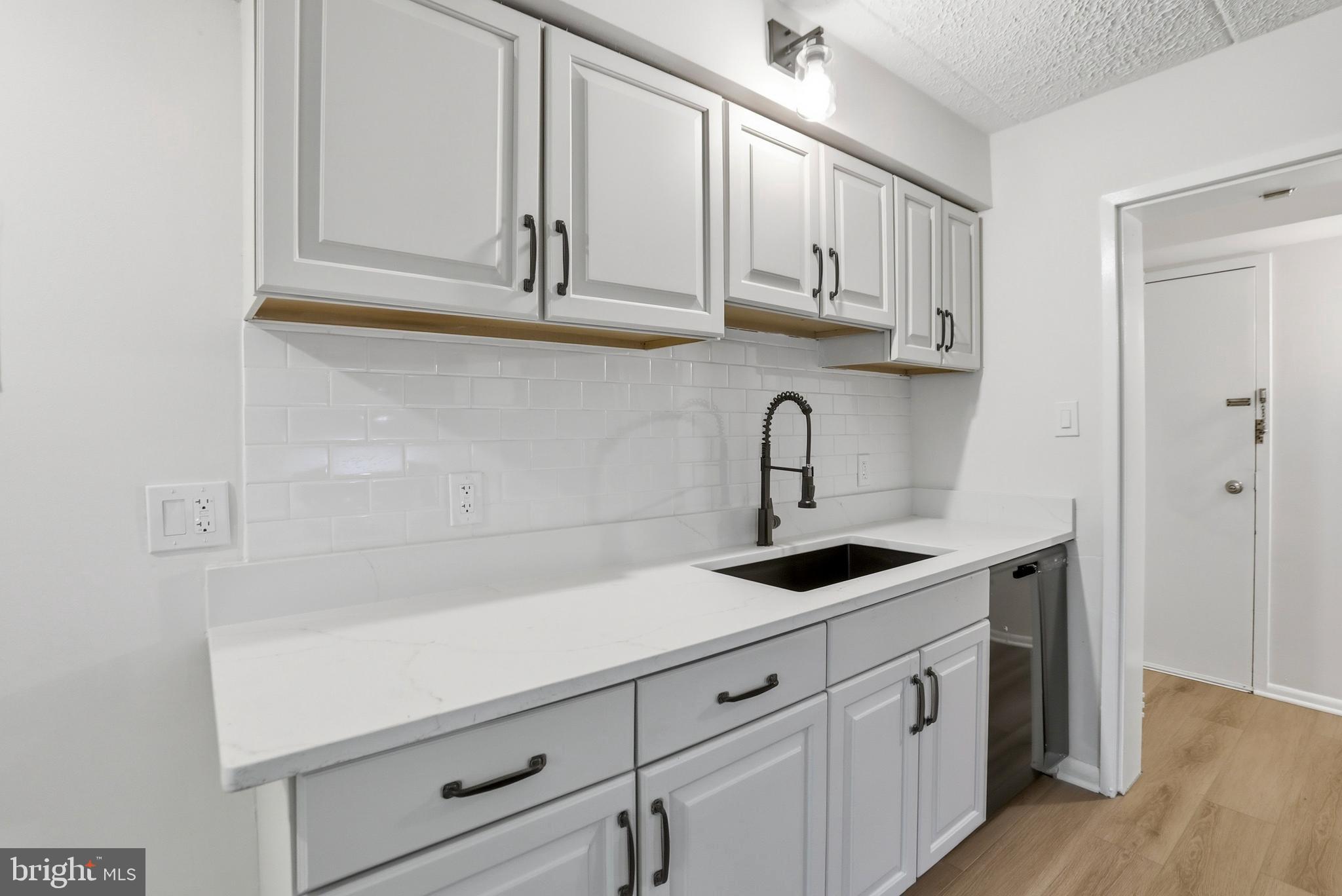 2313 FREETOWN COURT 20/11C
